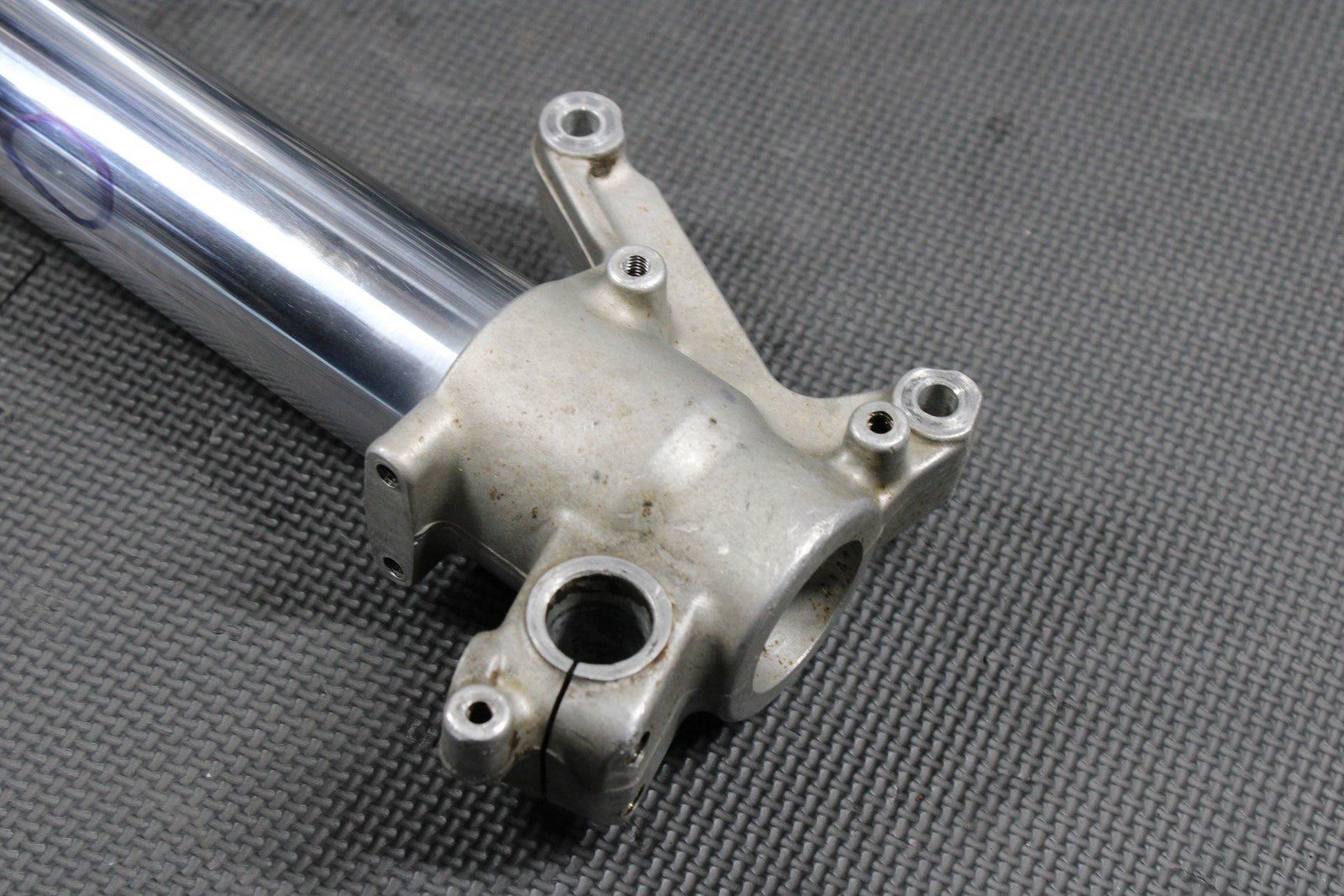 2000 SUZUKI RM125 OEM FRONT LEFT SUSPENSION FORK SHOCK 51104 - 36E80 NEEDS WORK! - hggarage