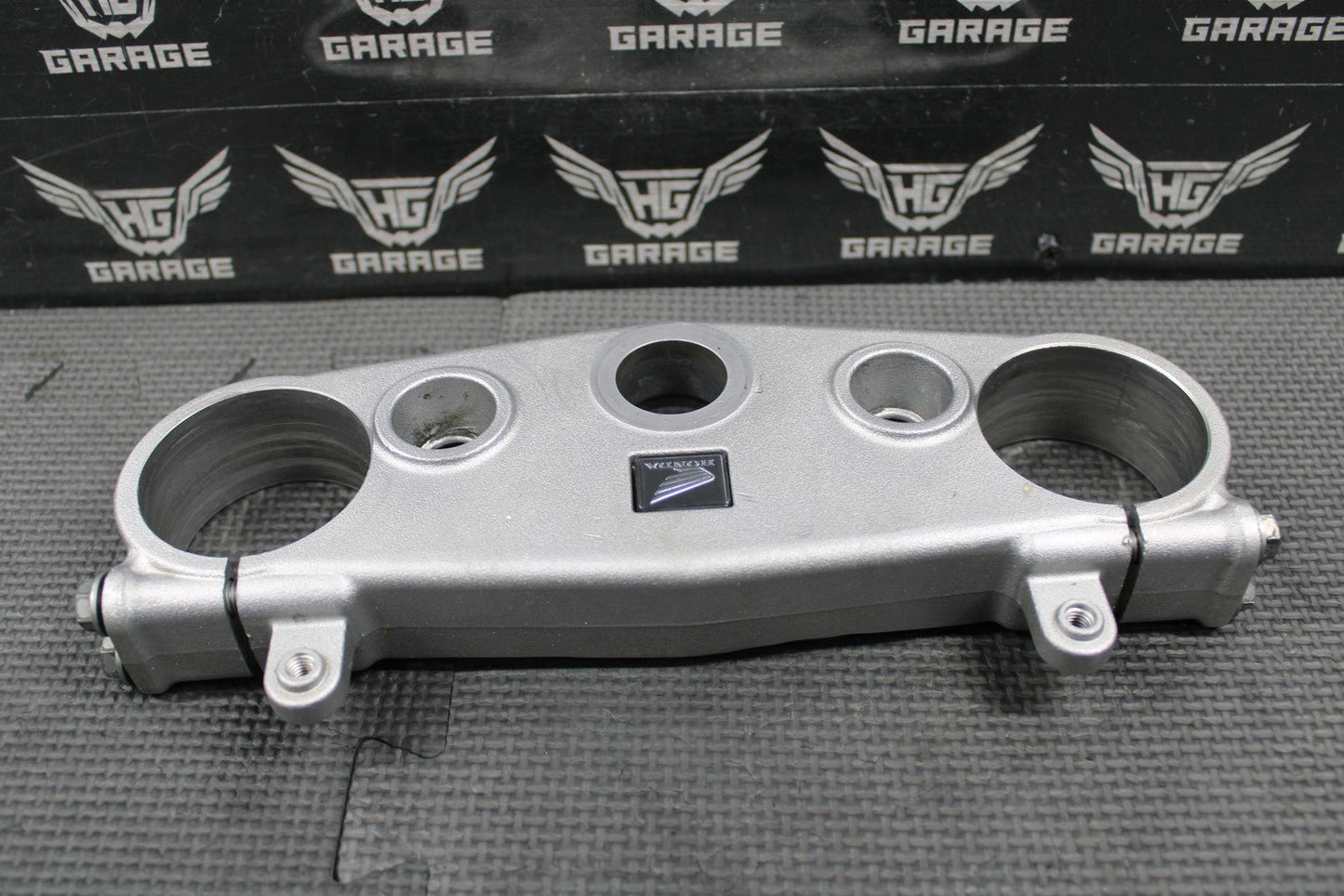 2008 2009 HONDA CRF250R OEM UPPER TRIPLE TREE BAR CLAMP BRIDGE 53300 - MEN - A10 - hggarage