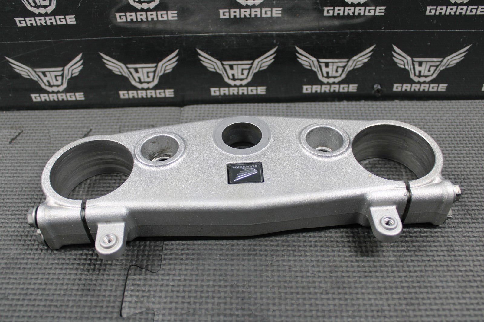 2008 2009 HONDA CRF250R OEM UPPER TRIPLE TREE BAR CLAMP BRIDGE 53300 - MEN - A10 - hggarage