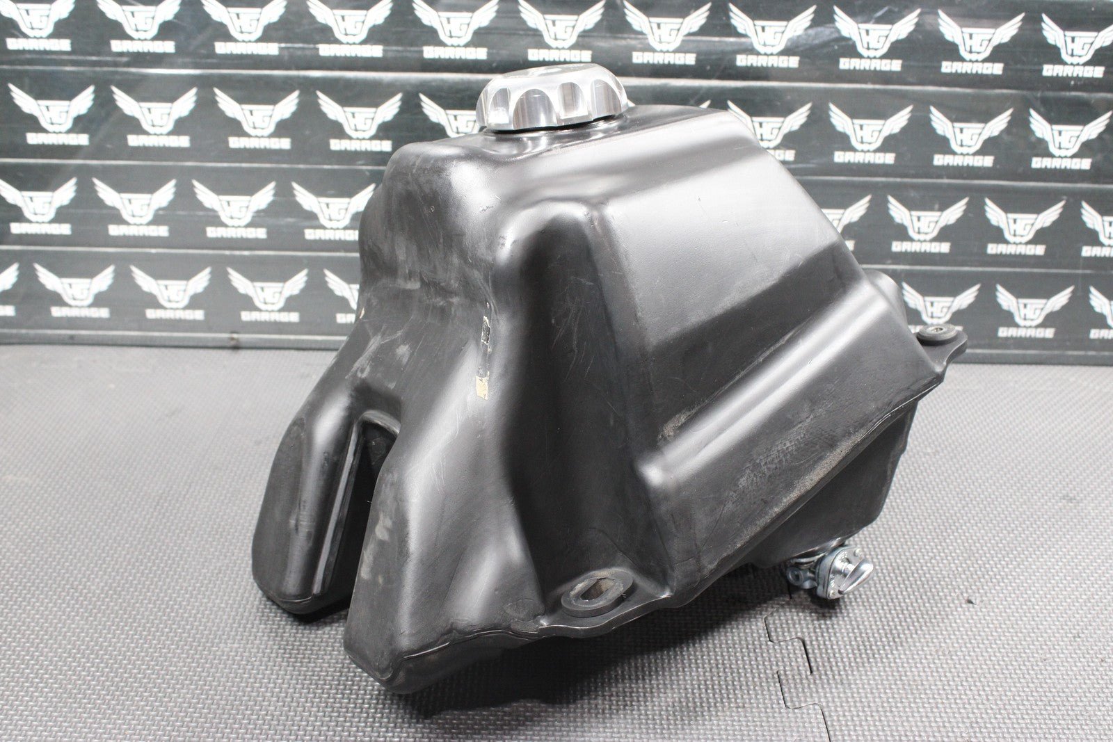 1991 87 - 06 YAMAHA BANSHEE 350 OEM GAS TANK FUEL CELL PETROL RESERVOIR NICE! - hggarage