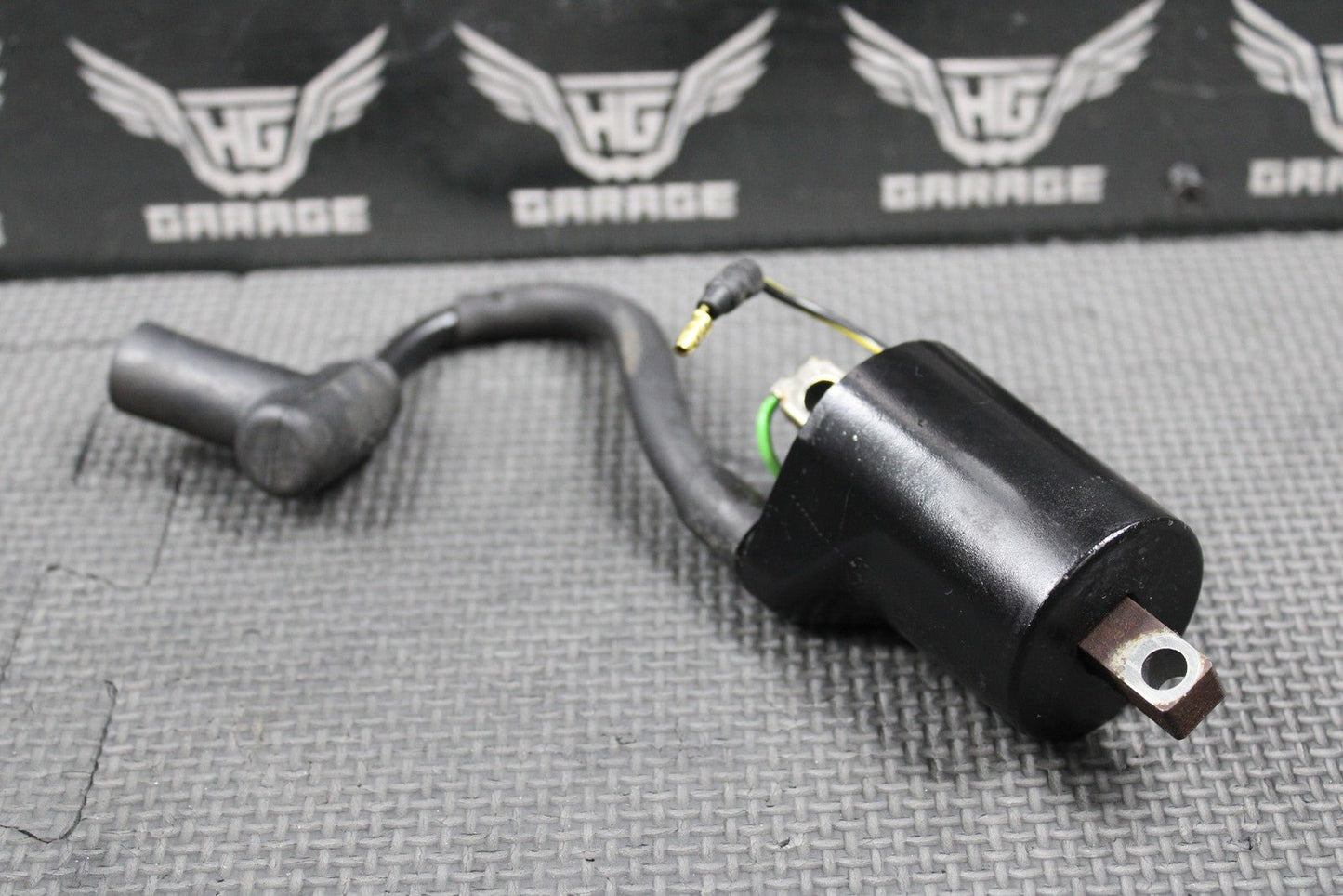 2001 HONDA 90 - 01 CR500R OEM IGNITION COIL SPARK PLUG BOOT CAP 30500 - KZ3 - 701 GOOD - hggarage
