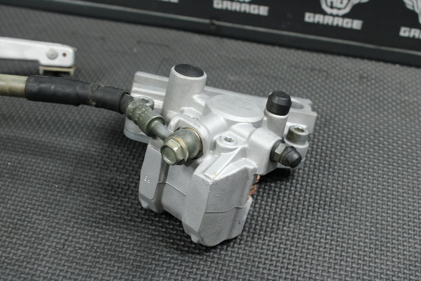 1999 KAWASAKI 98 - 00 KX100 BIGWHEEL OEM REAR BACK BRAKE CALIPER MASTER CYLINDER - hggarage
