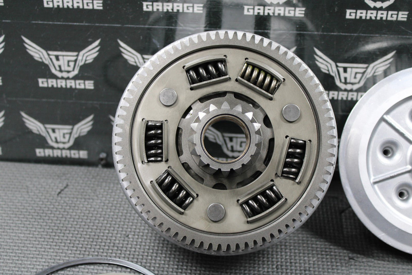 2003 KAWASAKI KLX400R KLX400SR OEM COMPLETE CLUTCH W BASKET HUB SPRINGS GOOD! - hggarage