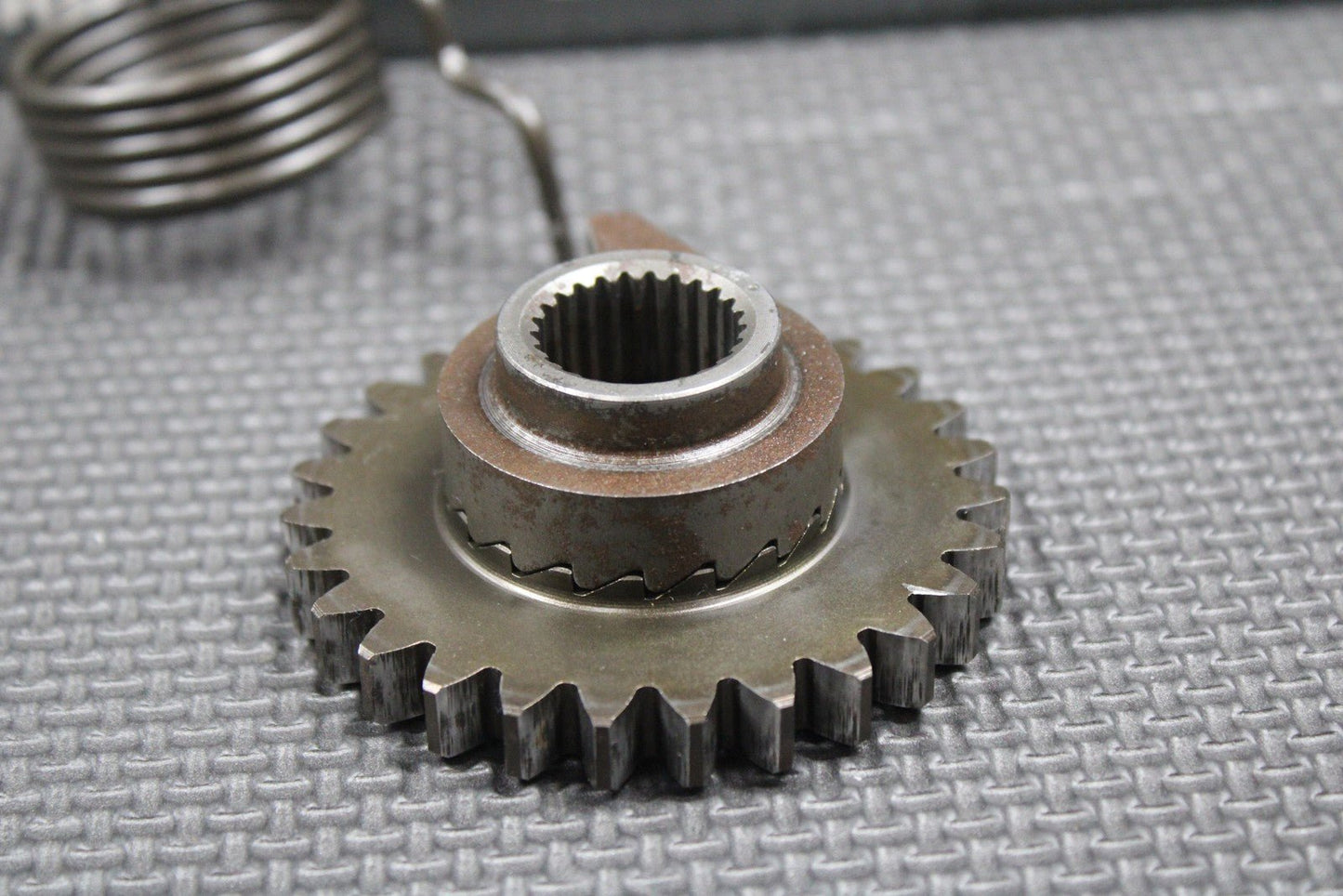 2001 HONDA CR250R OEM KICKSTART KICK STARTER SHAFT GEAR RATCHET 28221 - KZ3 - A10 - hggarage