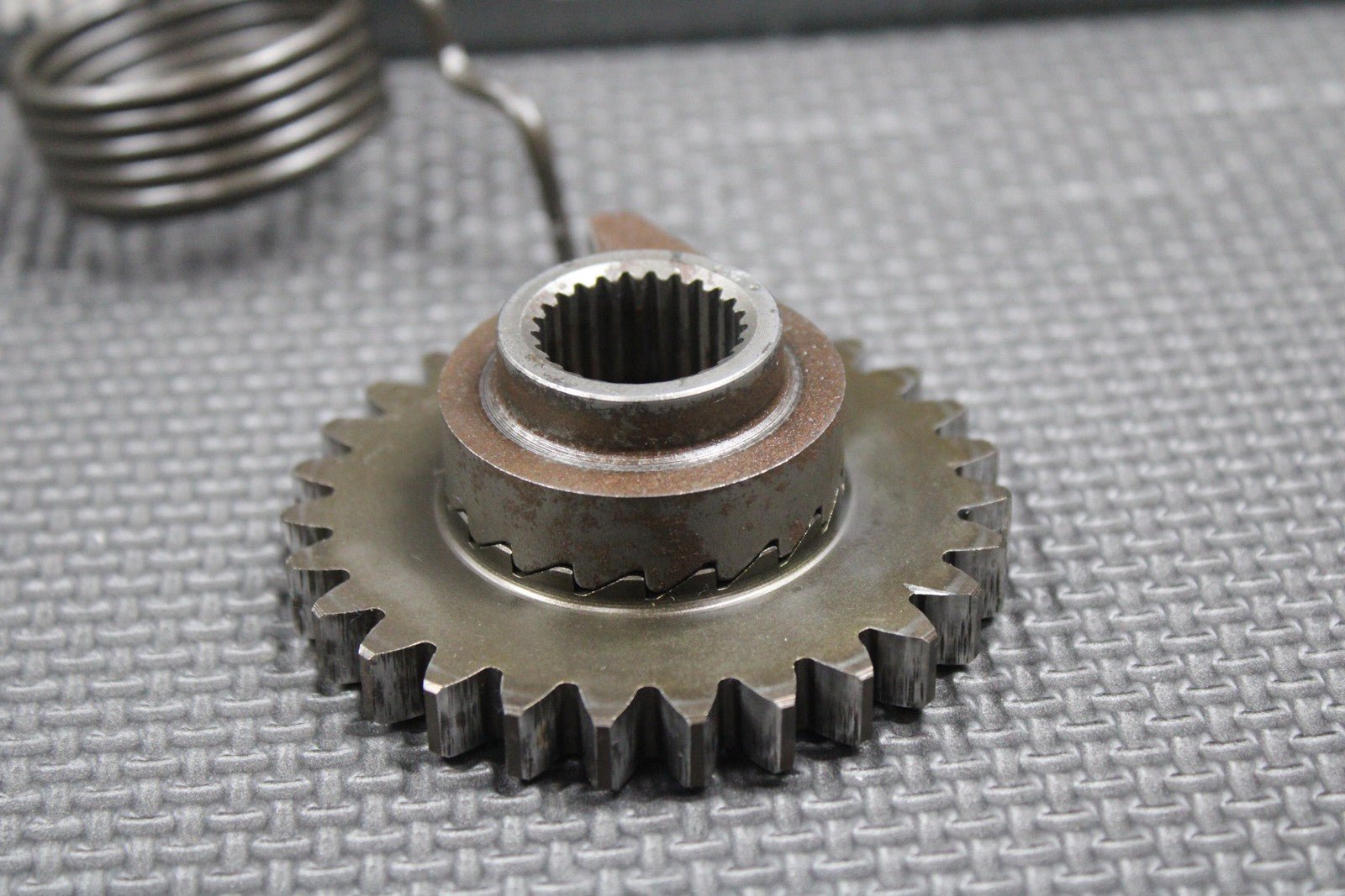2001 HONDA CR250R OEM KICKSTART KICK STARTER SHAFT GEAR RATCHET 28221 - KZ3 - A10 - hggarage