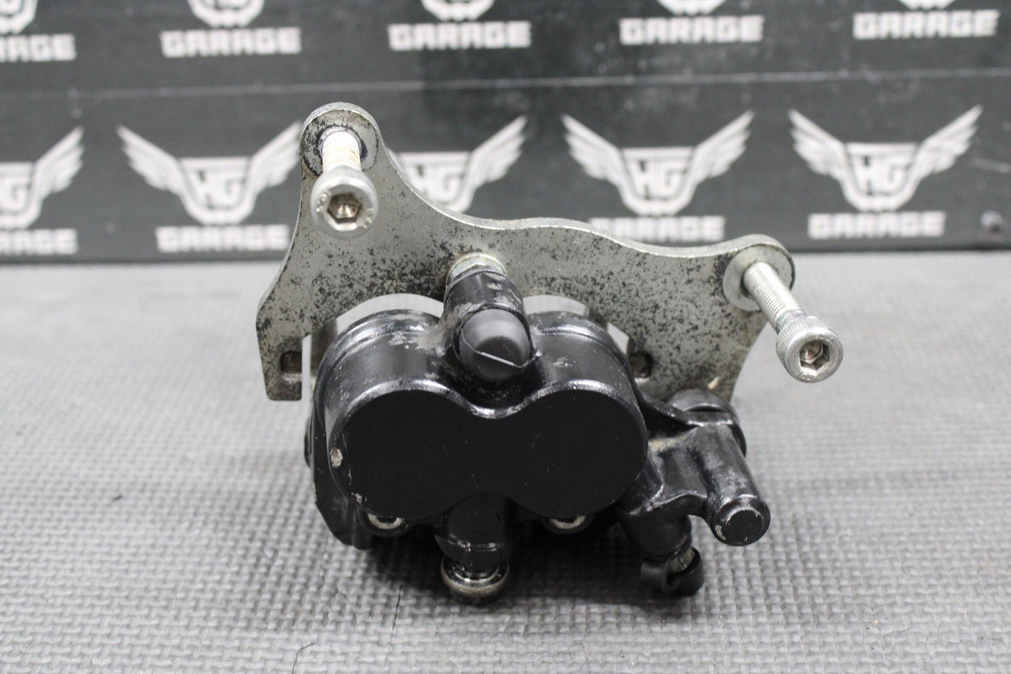 2009 2010 KAWASAKI KLX250SF OEM FRONT BRAKE CALIPER & BRACKET 43080 - 0064 - 25S - hggarage
