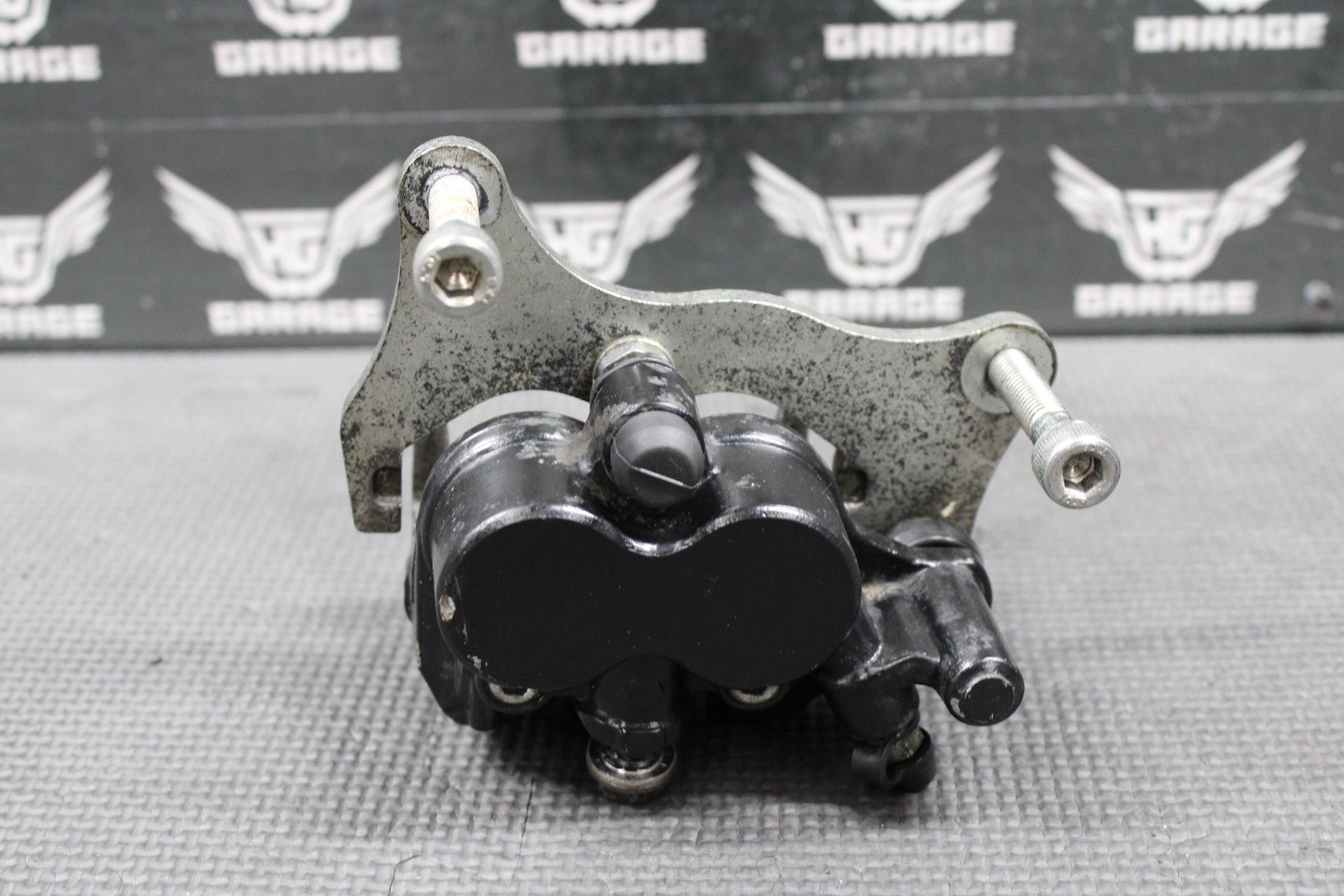2009 2010 KAWASAKI KLX250SF OEM FRONT BRAKE CALIPER & BRACKET 43080 - 0064 - 25S - hggarage