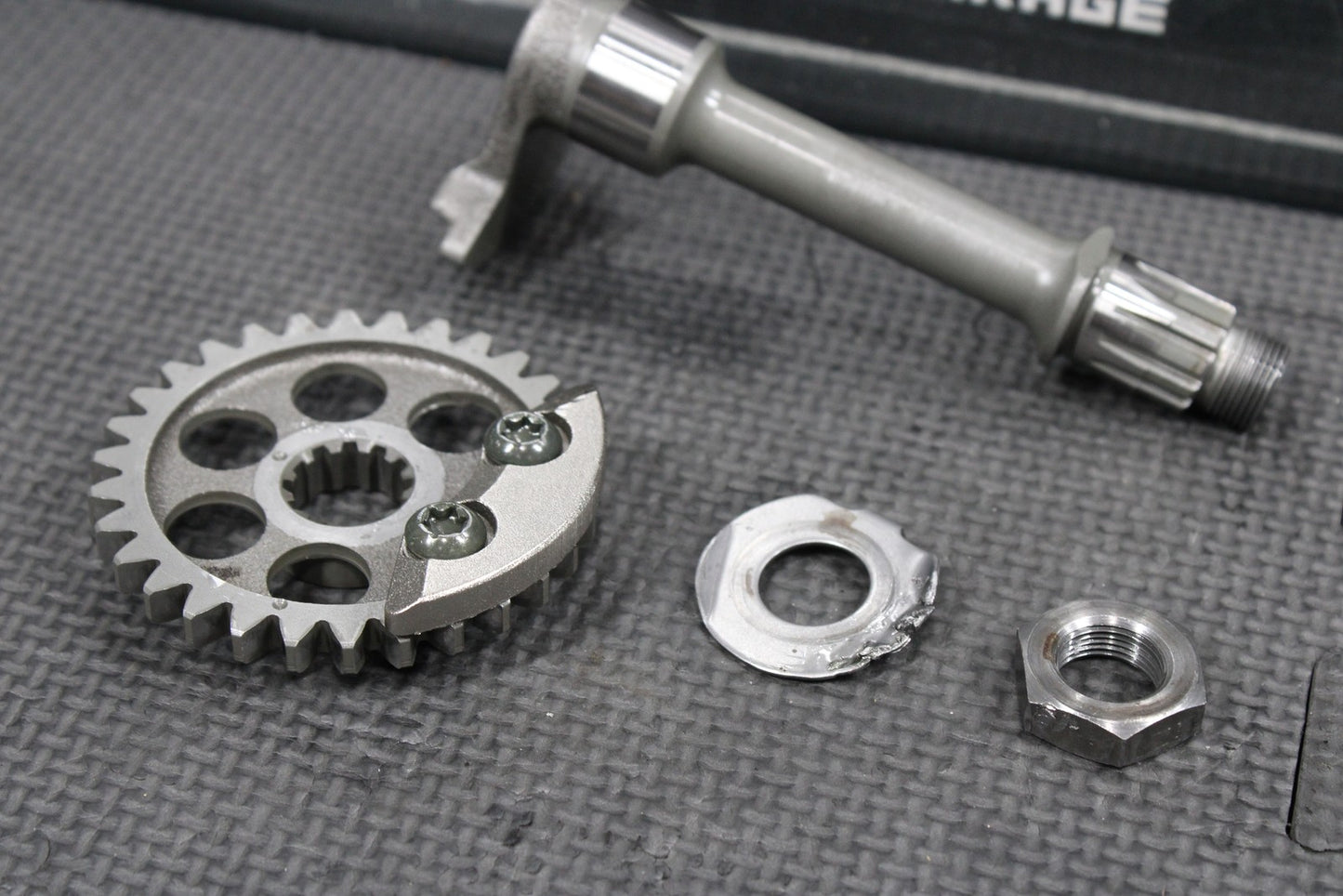 2006 YAMAHA WR250F YZ250F OEM ENGINE CRANKSHAFT BALANCER GEAR COUNTER BALANCER - hggarage