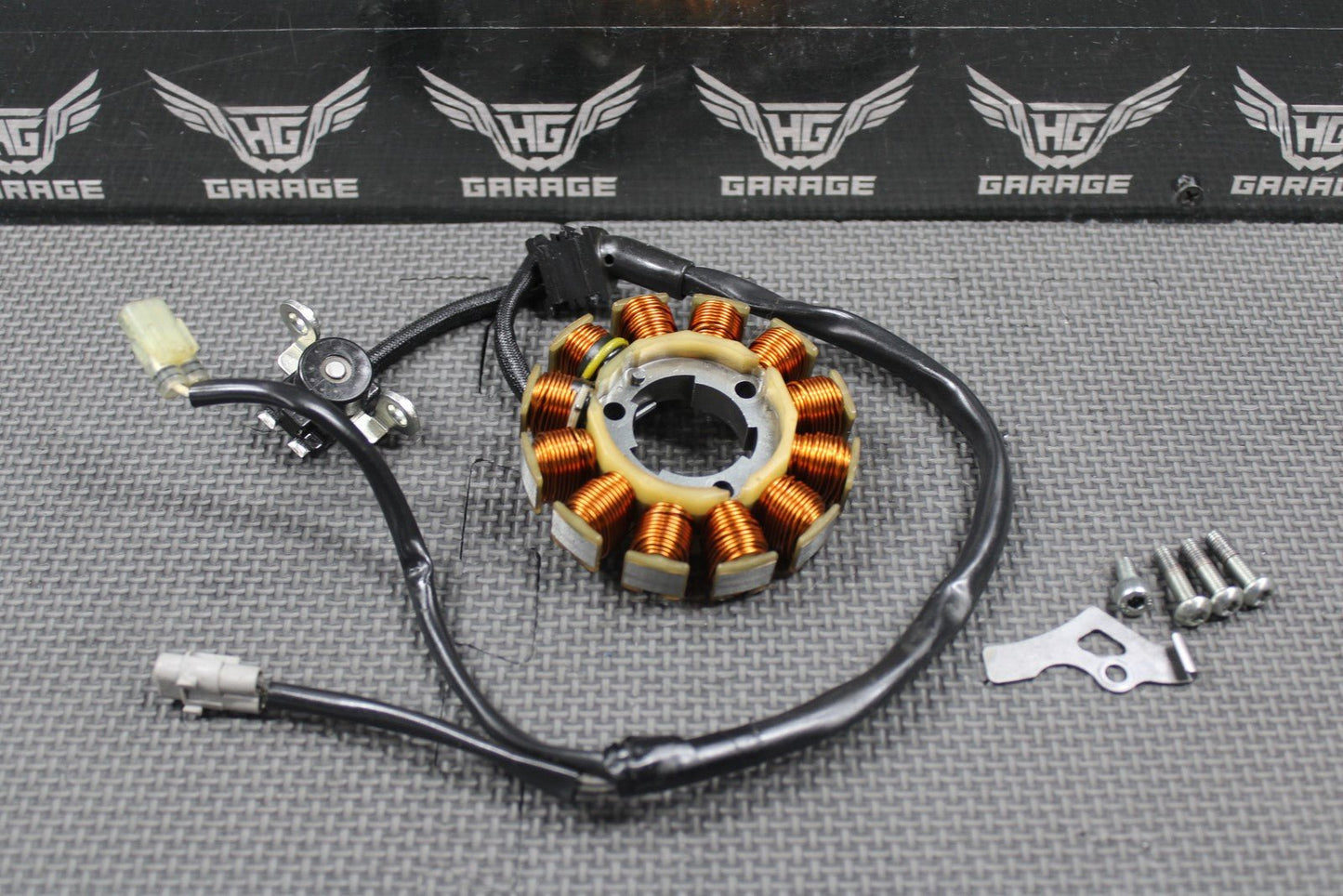 2020 YAMAHA 19 - 21 YZ250F YZ450F OEM STATOR MAGNETO GENERATOR BR9 - 81410 - 03 - 00 - hggarage