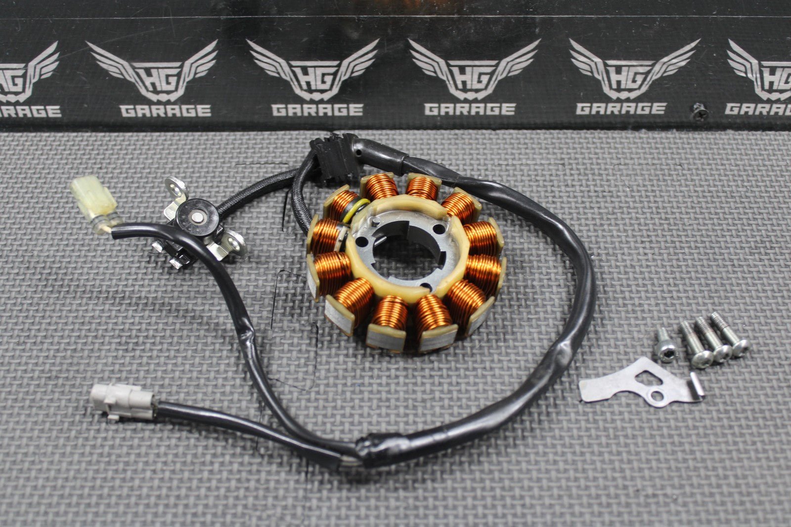 2020 YAMAHA 19 - 21 YZ250F YZ450F OEM STATOR MAGNETO GENERATOR BR9 - 81410 - 03 - 00 - hggarage