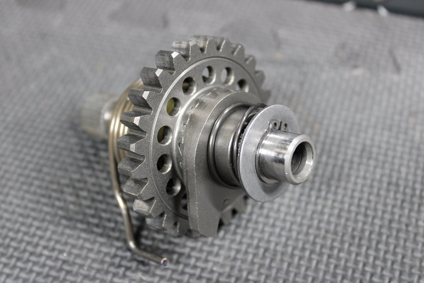1999 YAMAHA YZ250 OEM KICKSTART KICK START SHAFT W IDLER GEAR 5CU - 15601 - 00 - 00 - hggarage