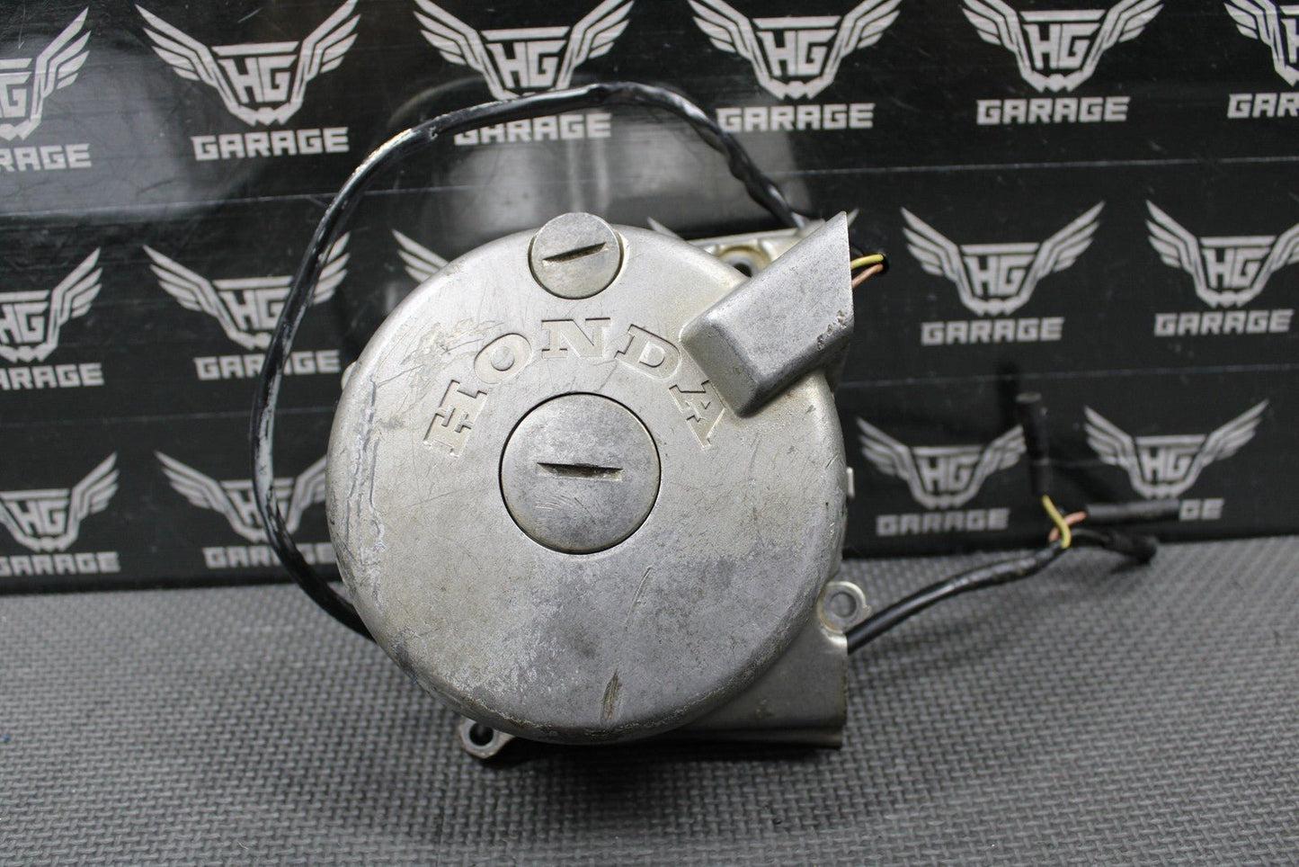 1999 HONDA XR200R 90 - 02 OEM STATOR MAGNETO ALTERNATOR & CASE COVER 31120 - KT0 - 831 - hggarage