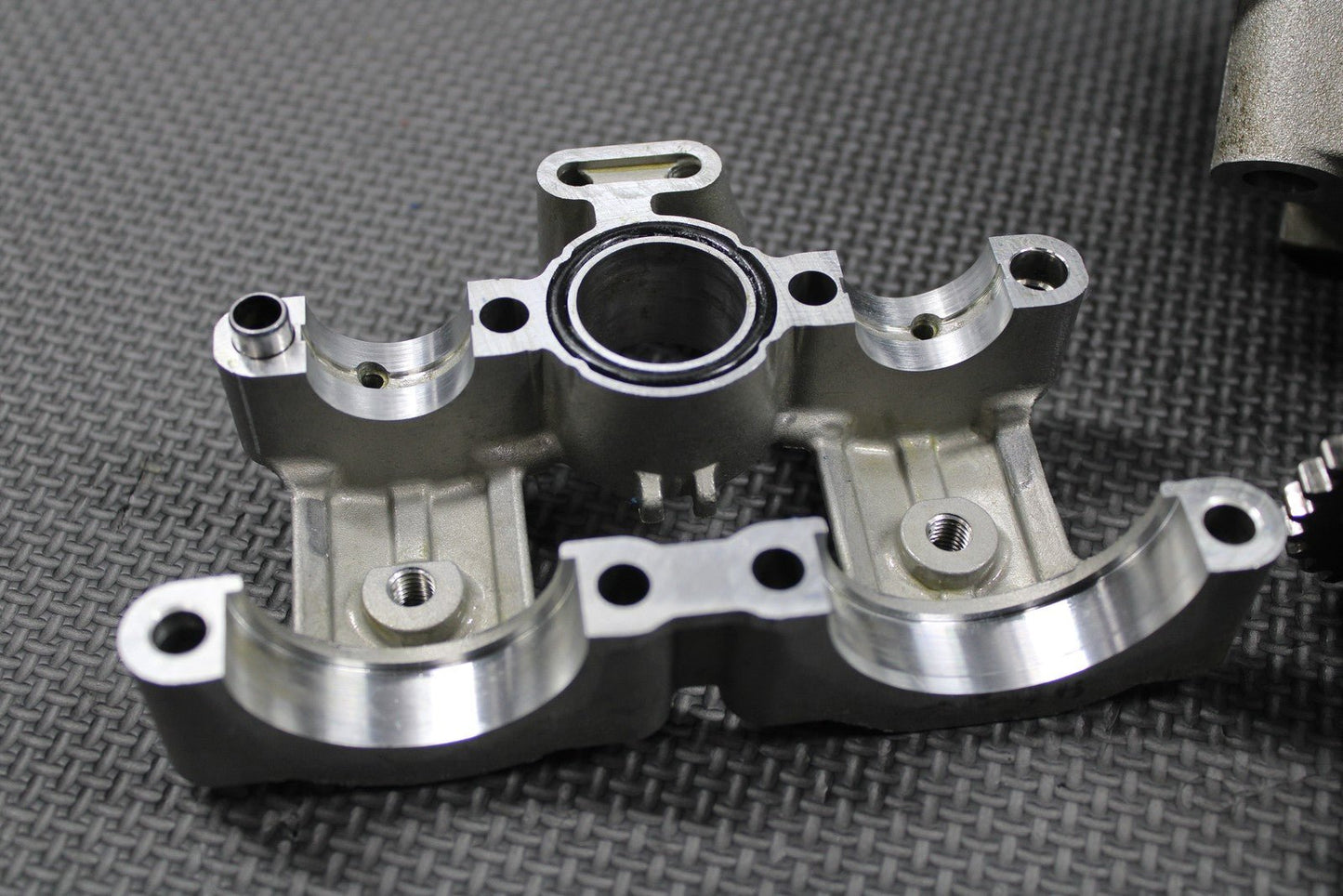 2020 SUZUKI 19 - 25 RMZ250 OEM CYLINDER HEAD VALVES CAMSHAFT CAMS 11100 - 46K00 MINT - hggarage