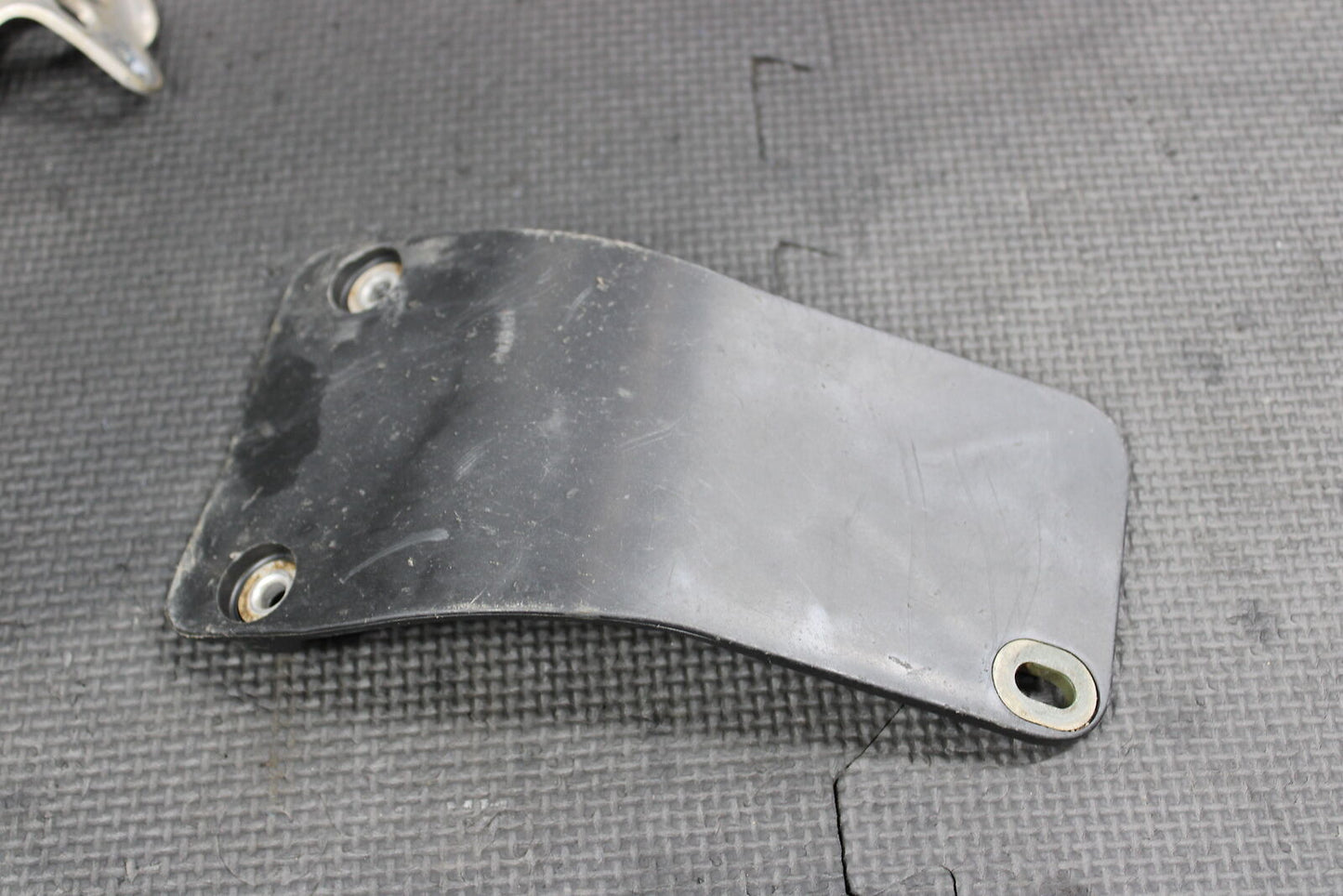 2005 YAMAHA 01-06 WR250F 01-05 YZ250F OEM LOWER BOTTOM SKID PLATE GUARD SHIELD