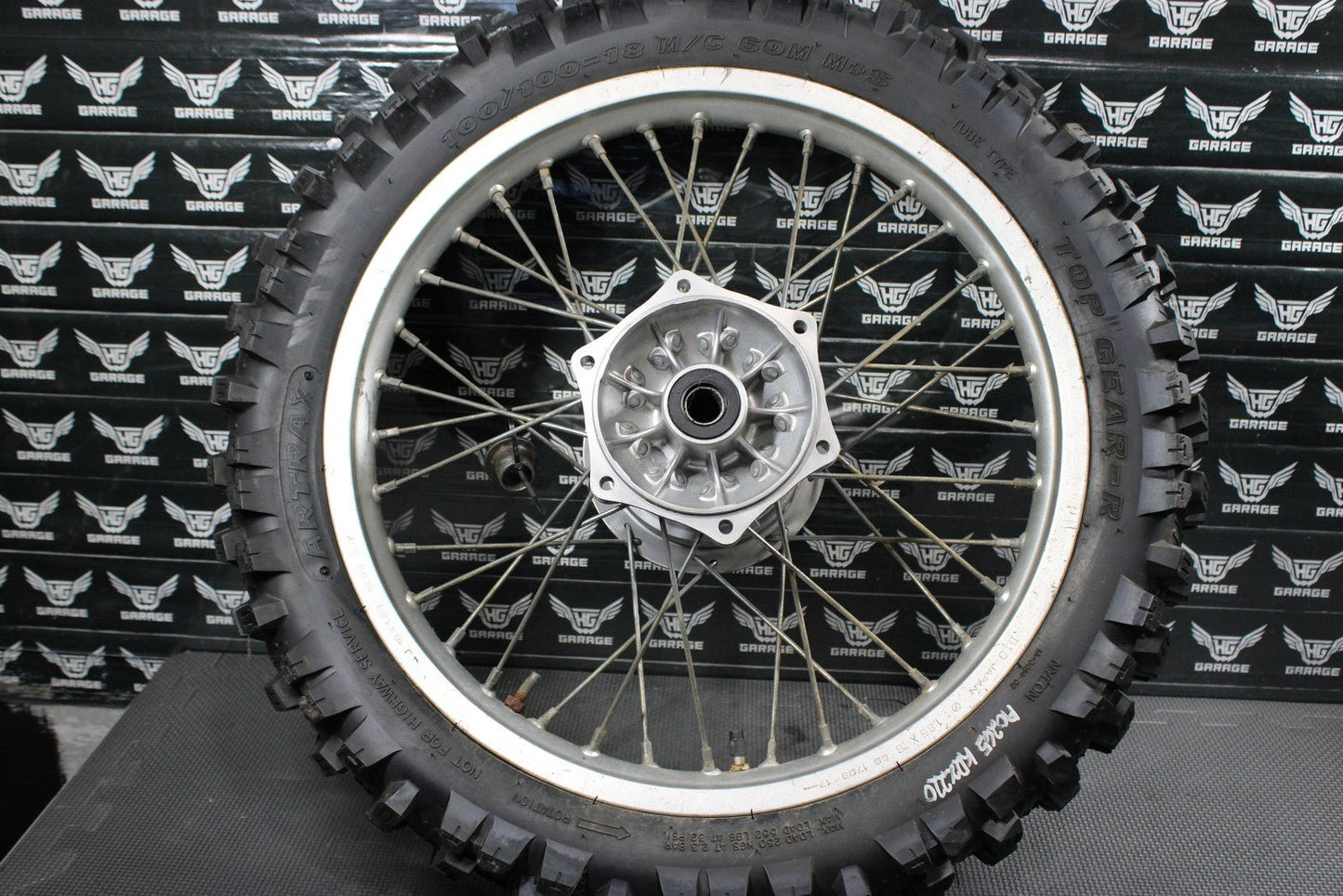 1986 KAWASAKI KDX200 OEM D.I.D 18" REAR BACK WHEEL RIM HUB READ DESC! - hggarage