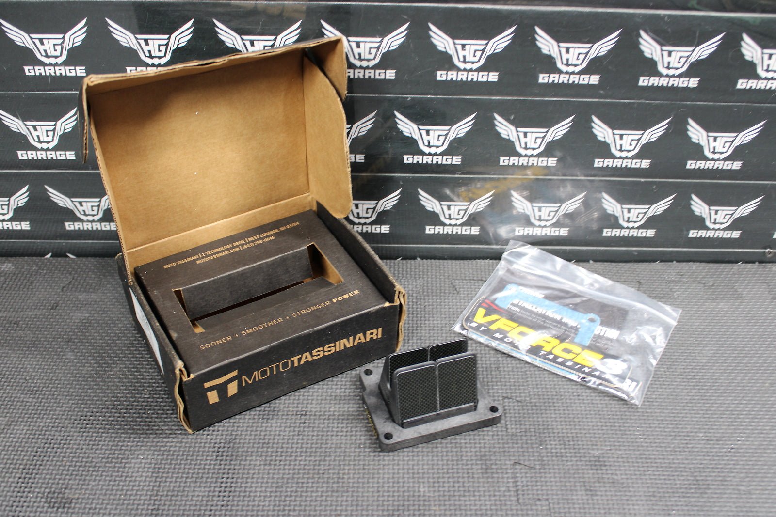 1999 SUZUKI RM125 VFORCE3 INTAKE REED BLOCK ASSEMBLY 13150 - 36E00 - hggarage