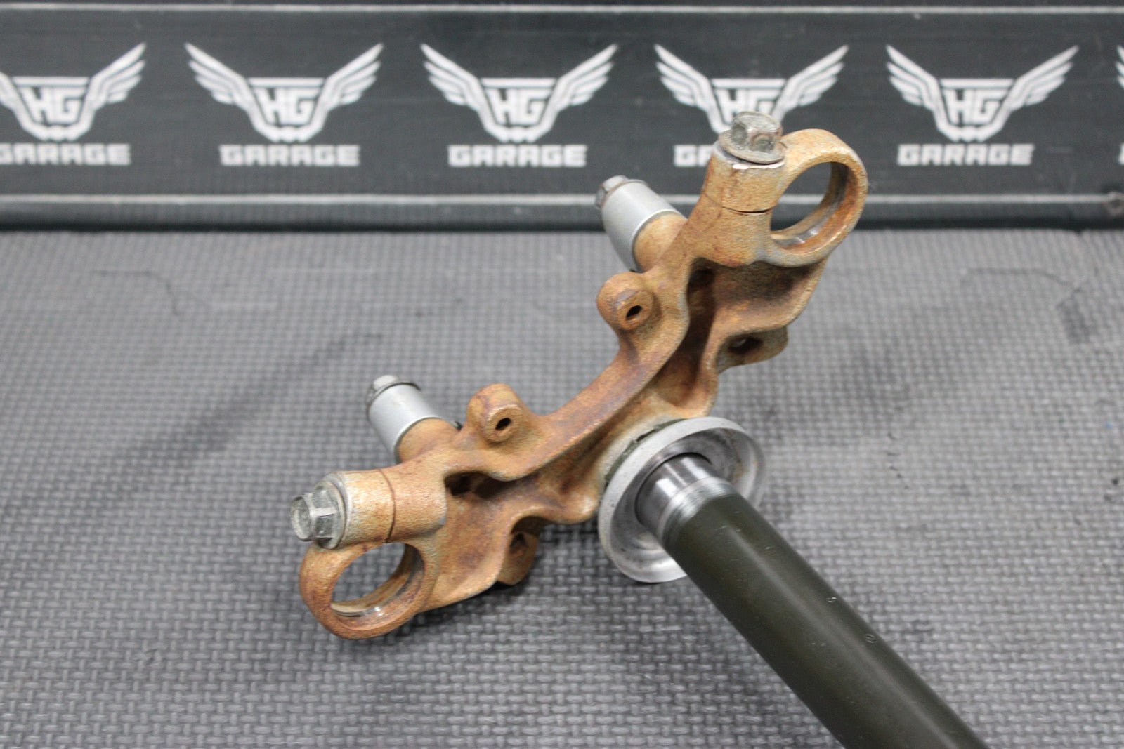 1997 94 - 97 YAMAHA RT100 OEM FRONT FORKS LOWER UPPER TRIPLE TREE STEM CLAMP - hggarage