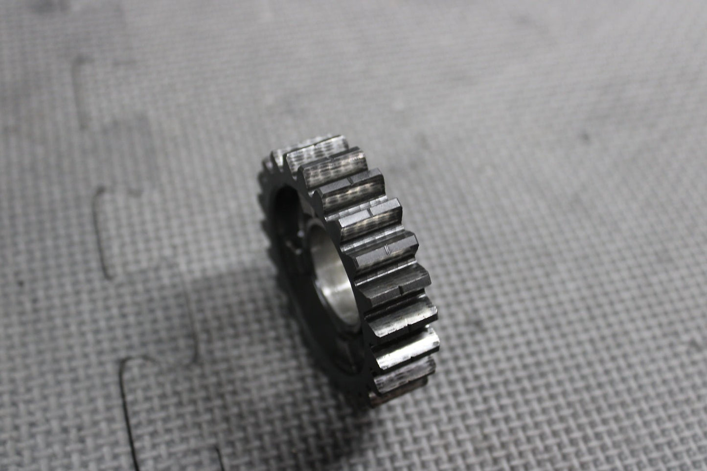 1999 HONDA CR500R OEM TRANSMISSION COUNTER SHAFT 3RD GEAR 23T 23451 - ML3 - 000 - hggarage