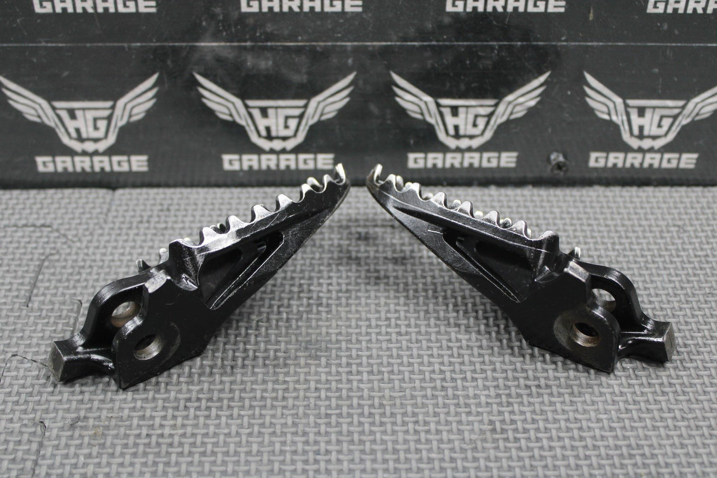 2006 HONDA CRF450X CR125 CR250R OEM RIGHT LEFT FOOT REST PEGS PEDALS FOOTPEGS - hggarage