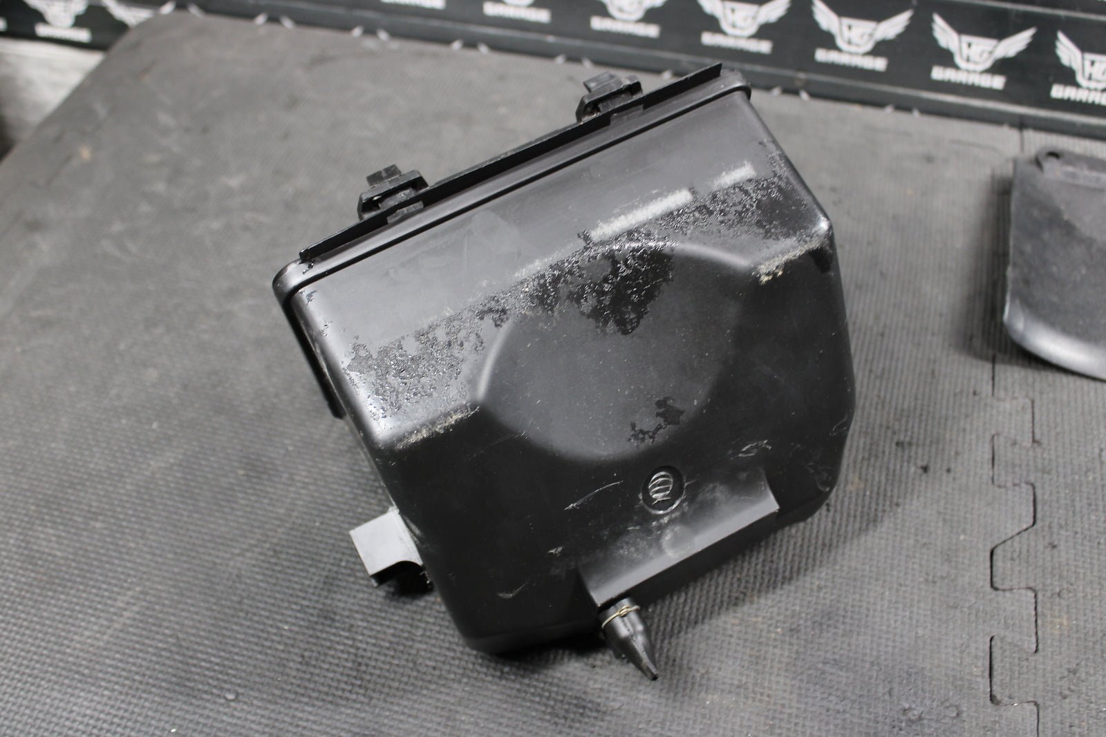 2009 HONDA CRF230L CRF230M OEM AIRBOX INTAKE AIR CLEANER CASE - hggarage
