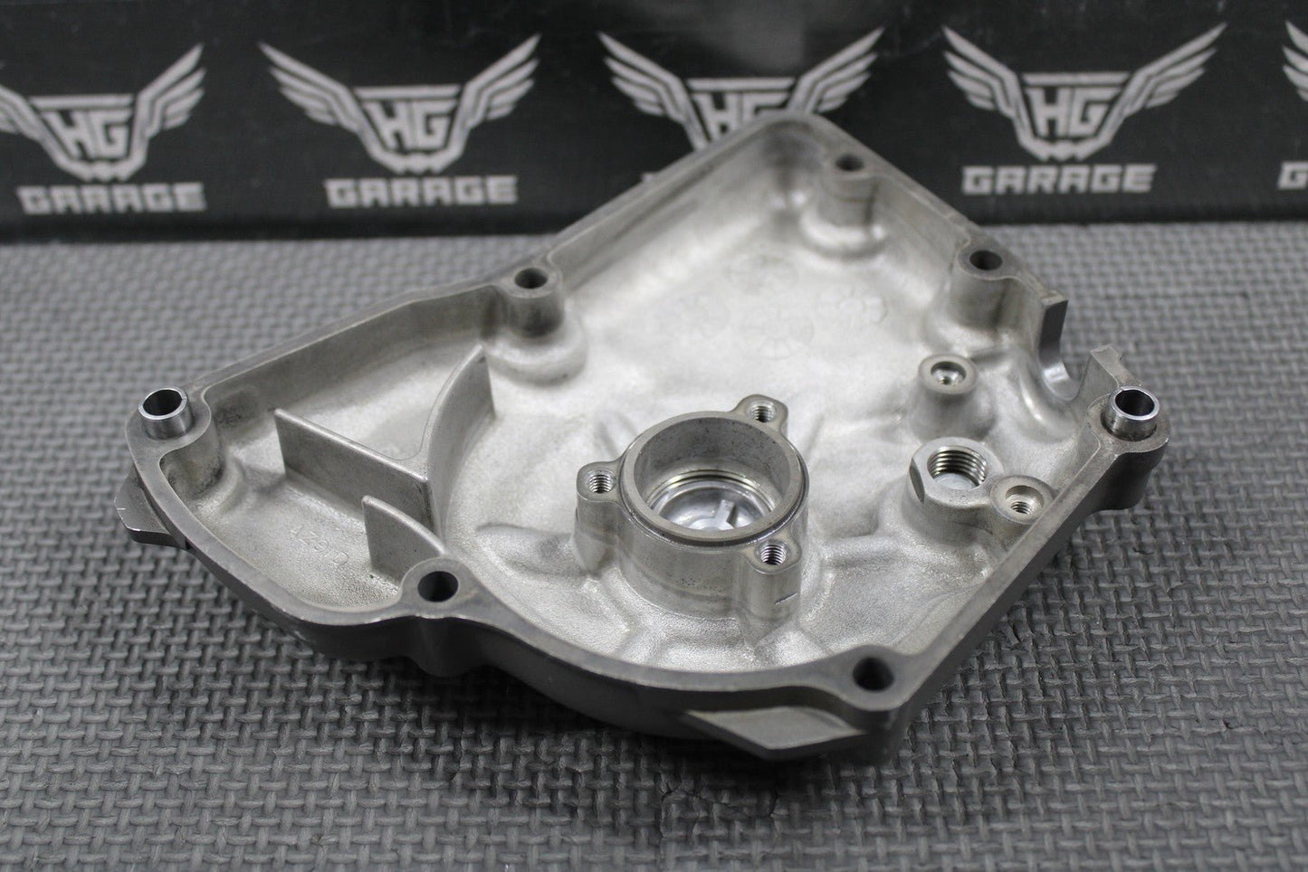 2019 SUZUKI RMZ250 OEM LEFT CASE STATOR GENERATOR MAGNETO COVER 11351 - 49H10 - hggarage