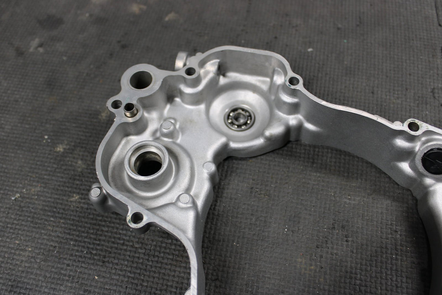 1995 KAWASAKI KX125 OEM ENGINE MOTOR INNER CLUTCH COVER 14032 - 1492 - hggarage