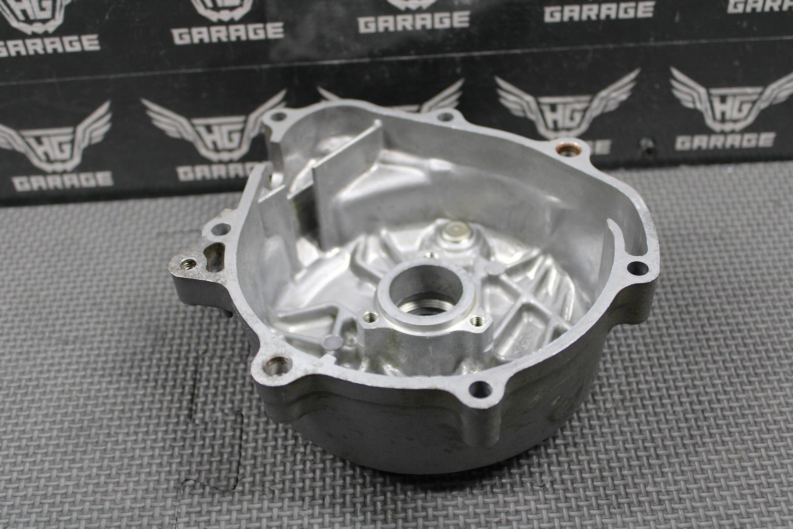 1991 HONDA 90 - 95 XR250R OEM LEFT CASE STATOR GENERATOR MAGNETO COVER 11341 - KZ1 - 6 - hggarage