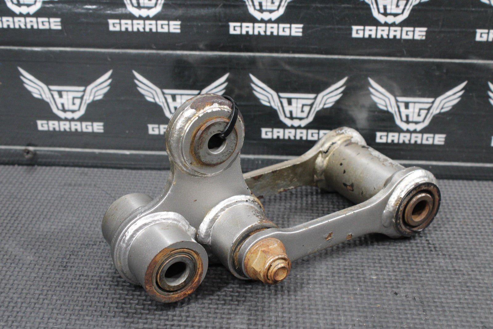 2008 KAWASAKI KLX140 KLX140L OEM REAR SHOCK LINKAGE LINKS RELAY 39007 - 0121 - 458 - hggarage