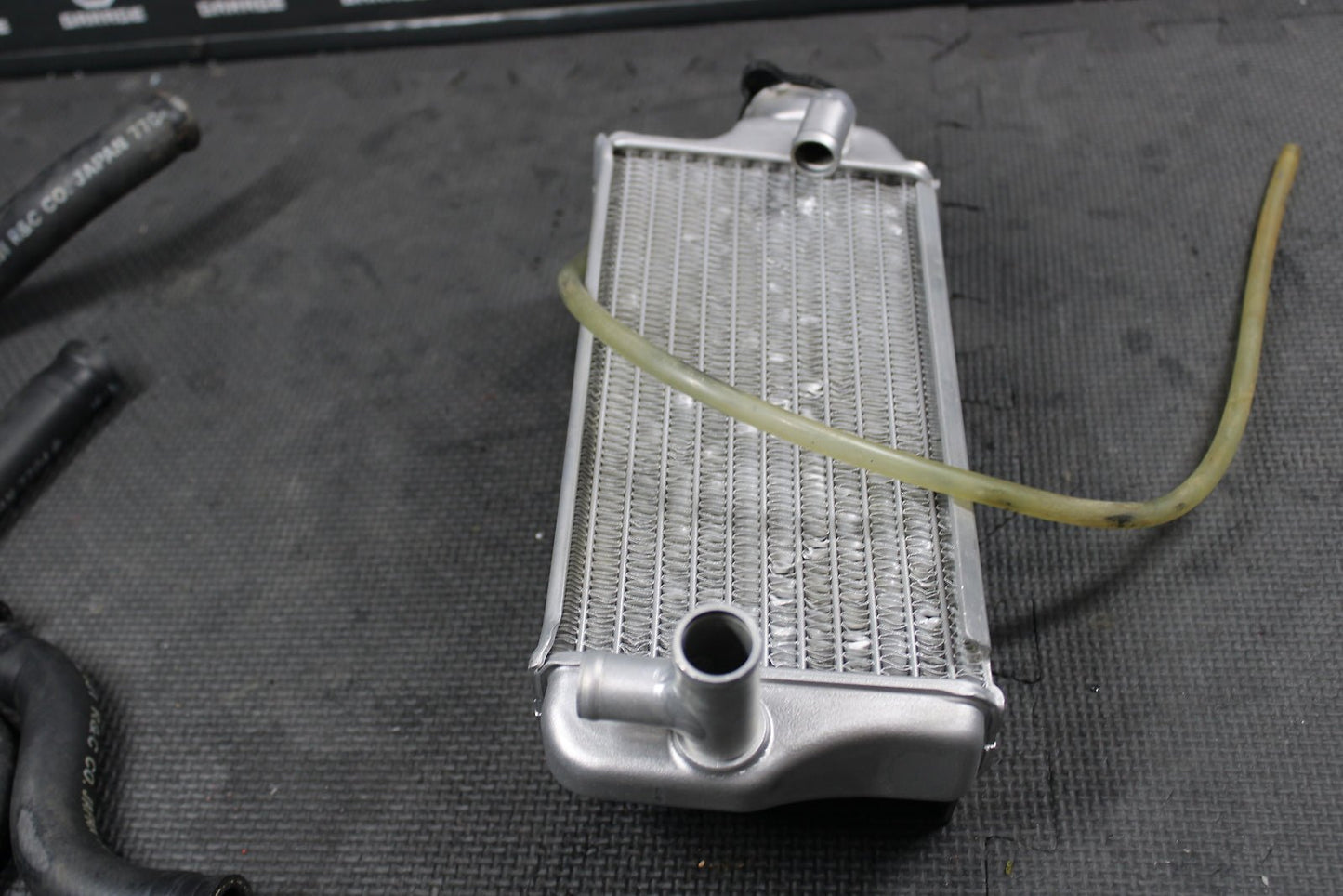 2008 SUZUKI RMZ250 OEM RIGHT ENGINE MOTOR COOLING COOLER RADIATOR 17710 - 10H00 - hggarage