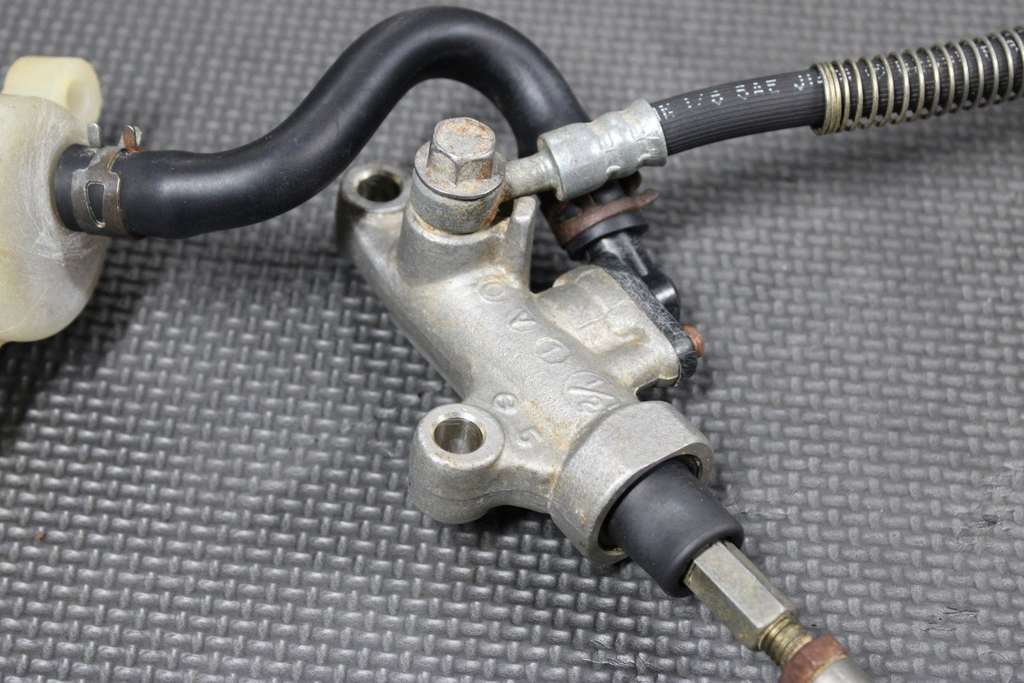 1991 YAMAHA 87 - 01 BANSHEE 350 OEM NISSIN REAR BACK BRAKE CALIPER MASTER CYLINDER - hggarage