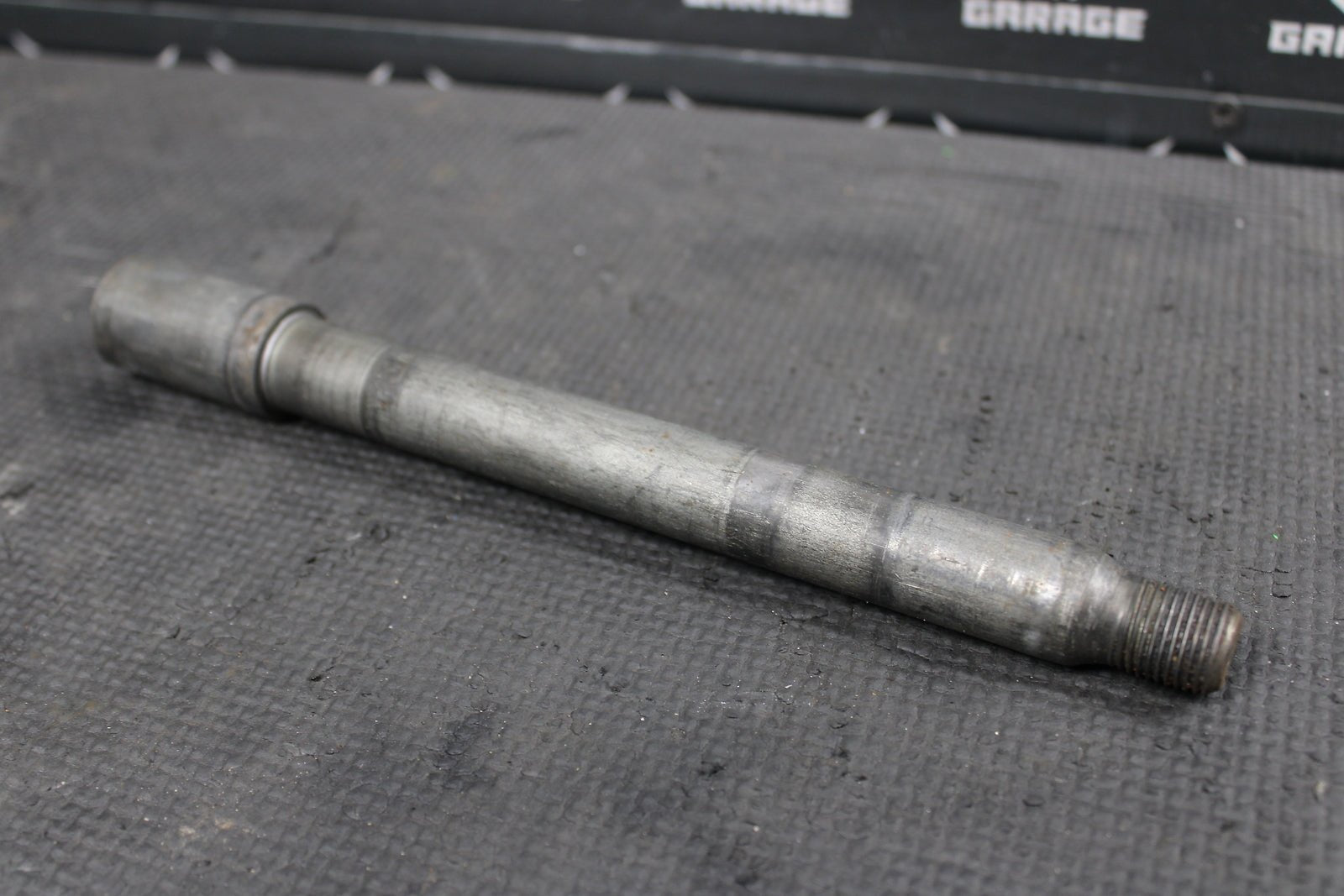 2002 YAMAHA YZ426F OEM FRONT REAR AXLE BACK WHEEL RIM SWINGARM PIVOT BOLT AXLES - hggarage