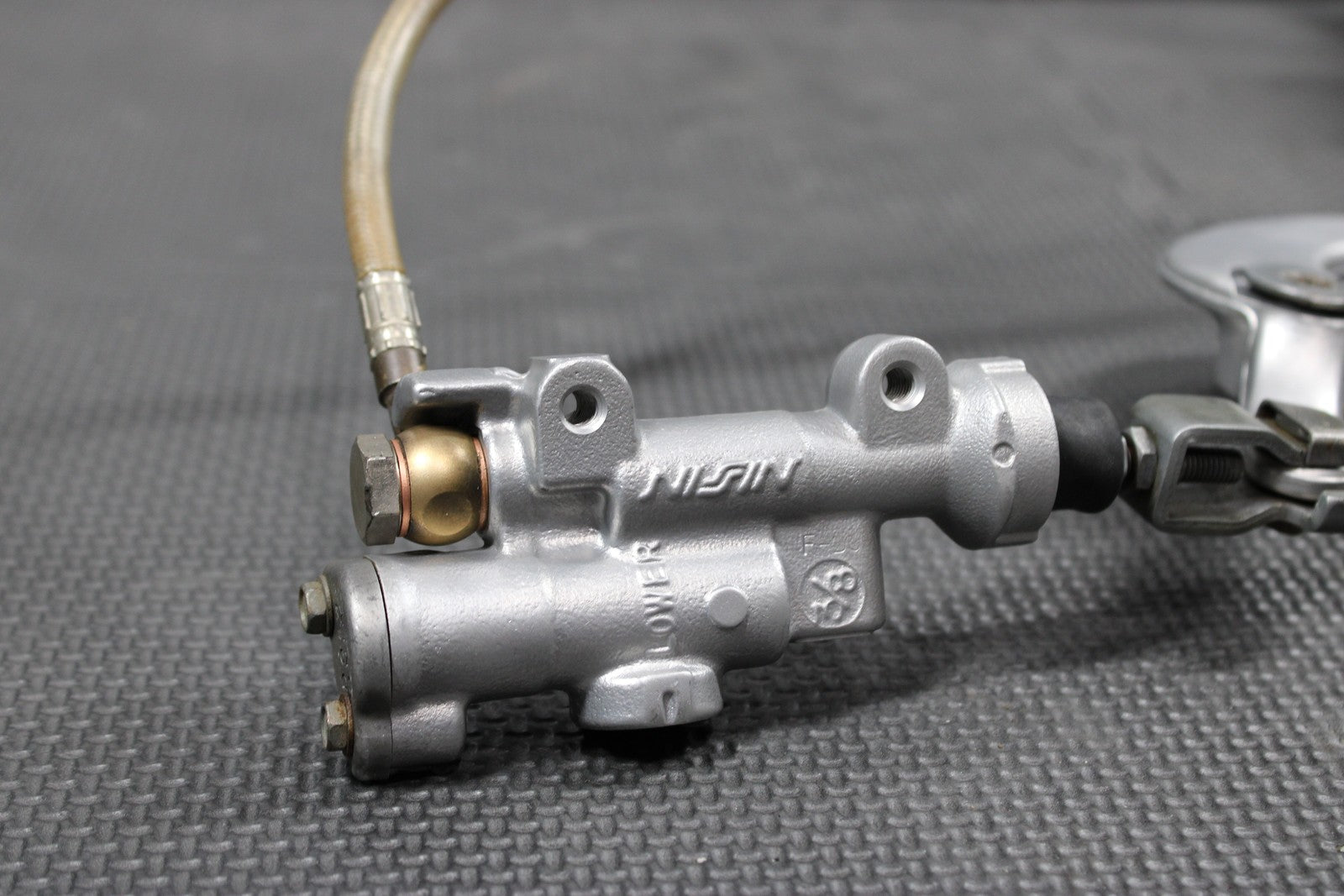 2007 05 - 07 HONDA CRF450R OEM NISSIN REAR BACK BRAKE CALIPER MASTER CYLINDER NICE - hggarage