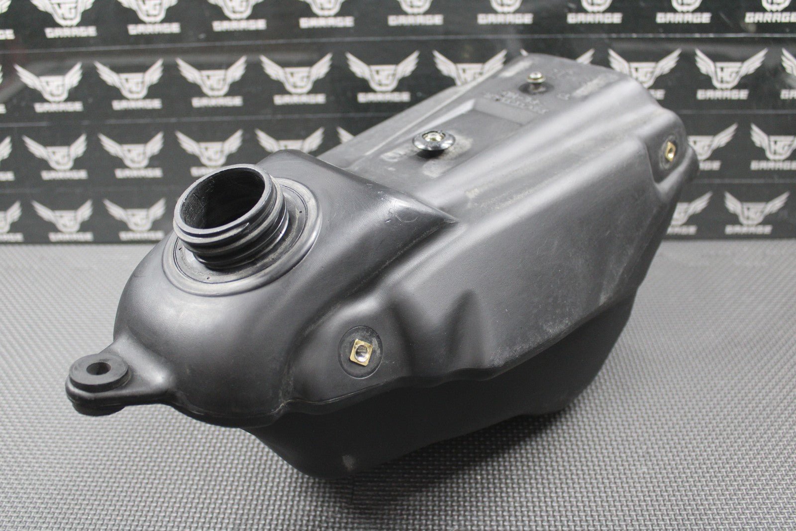 2005 HONDA 02 - 07 CR125R CR250R OEM GAS FUEL TANK RESERVOIR 17510 - KSK - 010 NICE! - hggarage