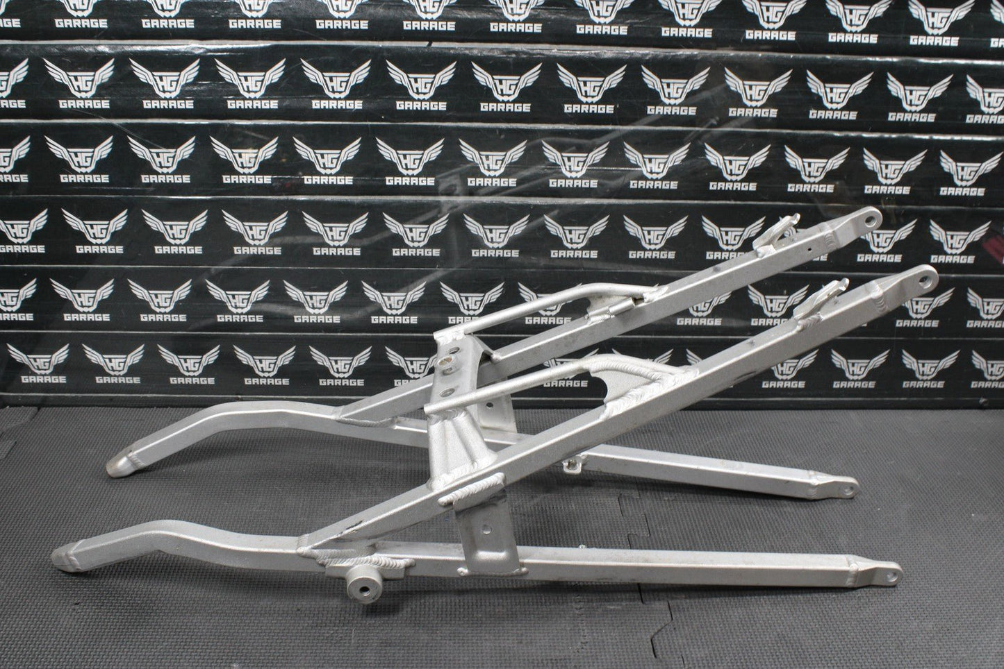 2013 HUSQVARNA TE511 OEM REAR BACK SUB FRAME SUBFRAME 8A00H2243 - hggarage