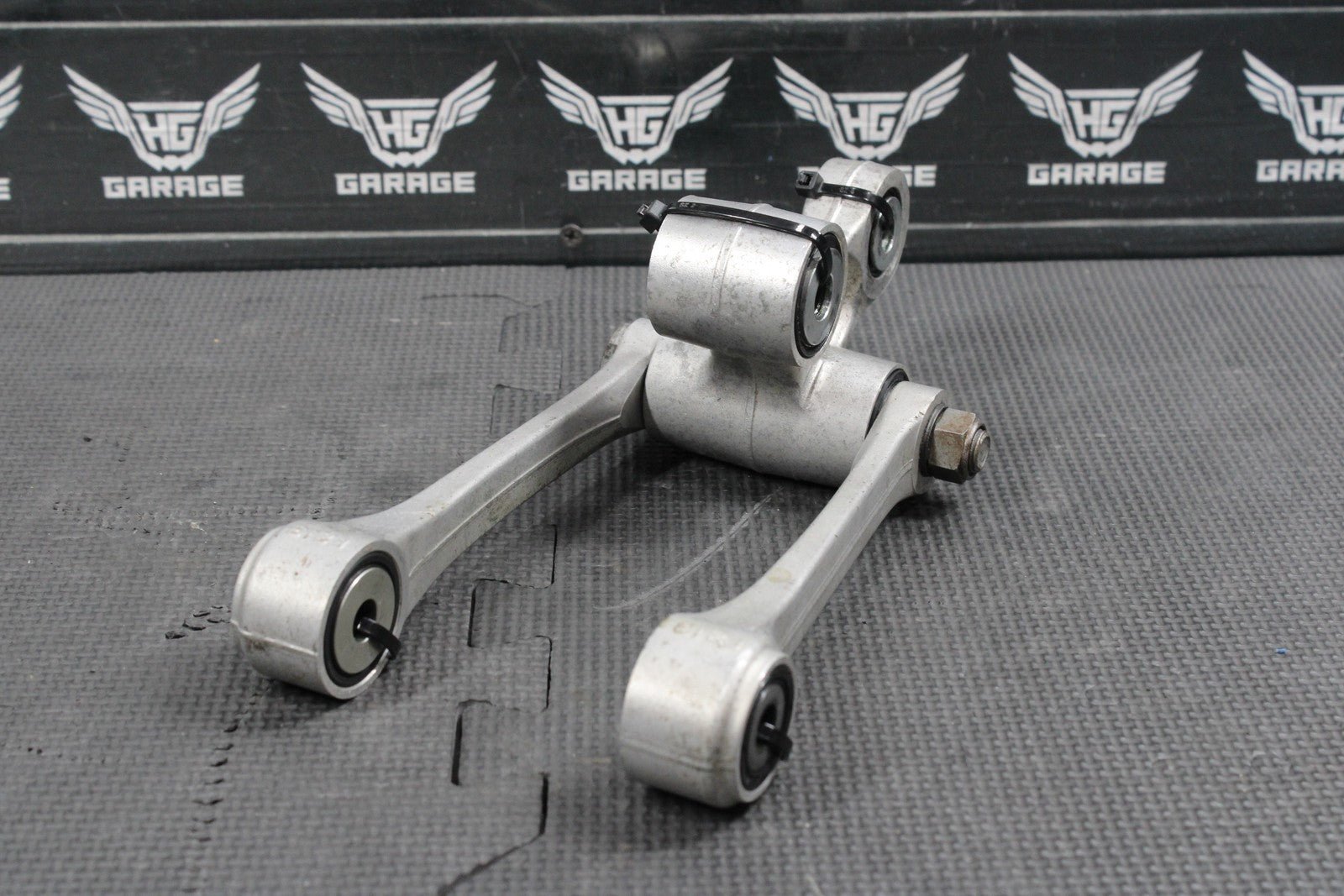 2023 HONDA CRF250R OEM REAR SHOCK LINKAGE LINKS RELAY ARM SWINGARM GOOD! - hggarage
