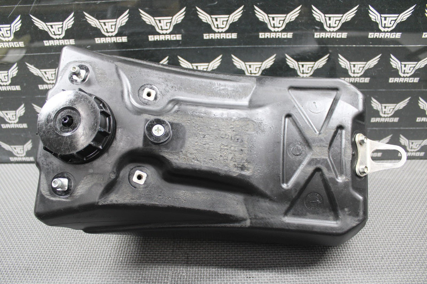 2020 YAMAHA 19 - 22 YZ250F YZ450F OEM GAS FUEL TANK CELL RESERVOIR BR9 - 24110 - 00 - 00 - hggarage