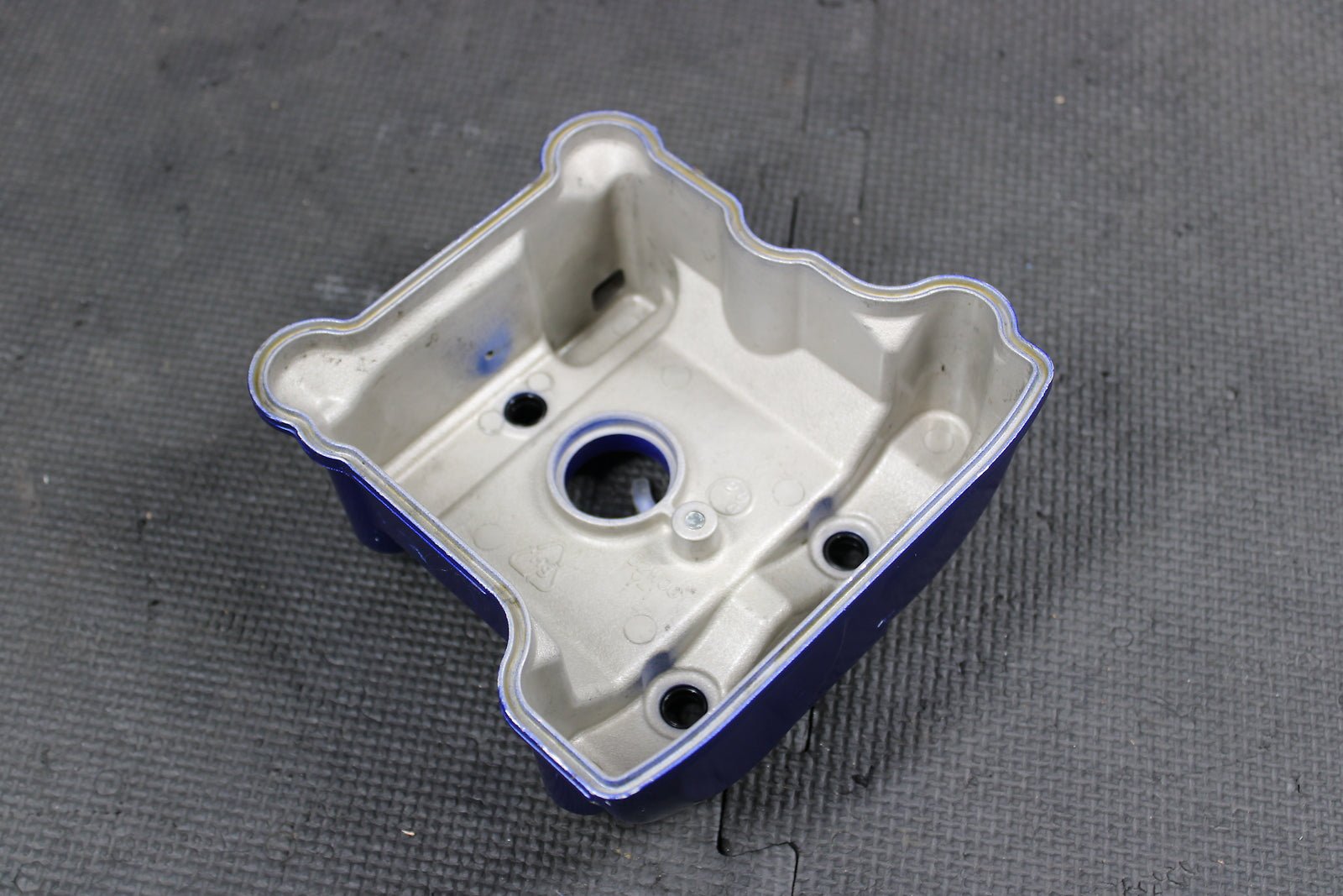 2022 YAMAHA YZ450FX OEM ENGINE MOTOR CYLINDER HEAD COVER VALVE COVER - hggarage
