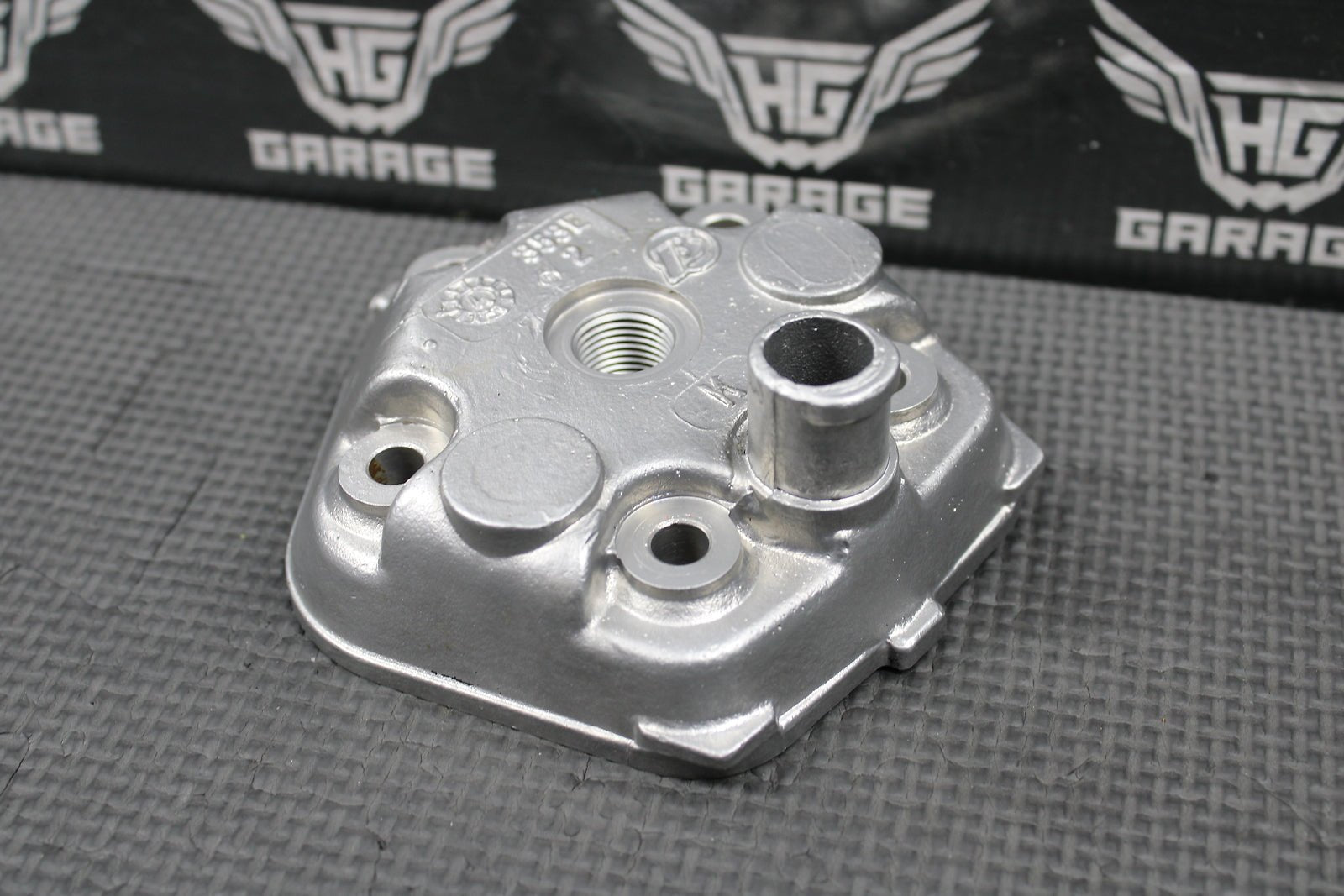 2005 03 - 08 KTM 65 SX OEM ENGINE MOTOR CYLINDER HEAD COVER CAP DOME 46030006700 - hggarage