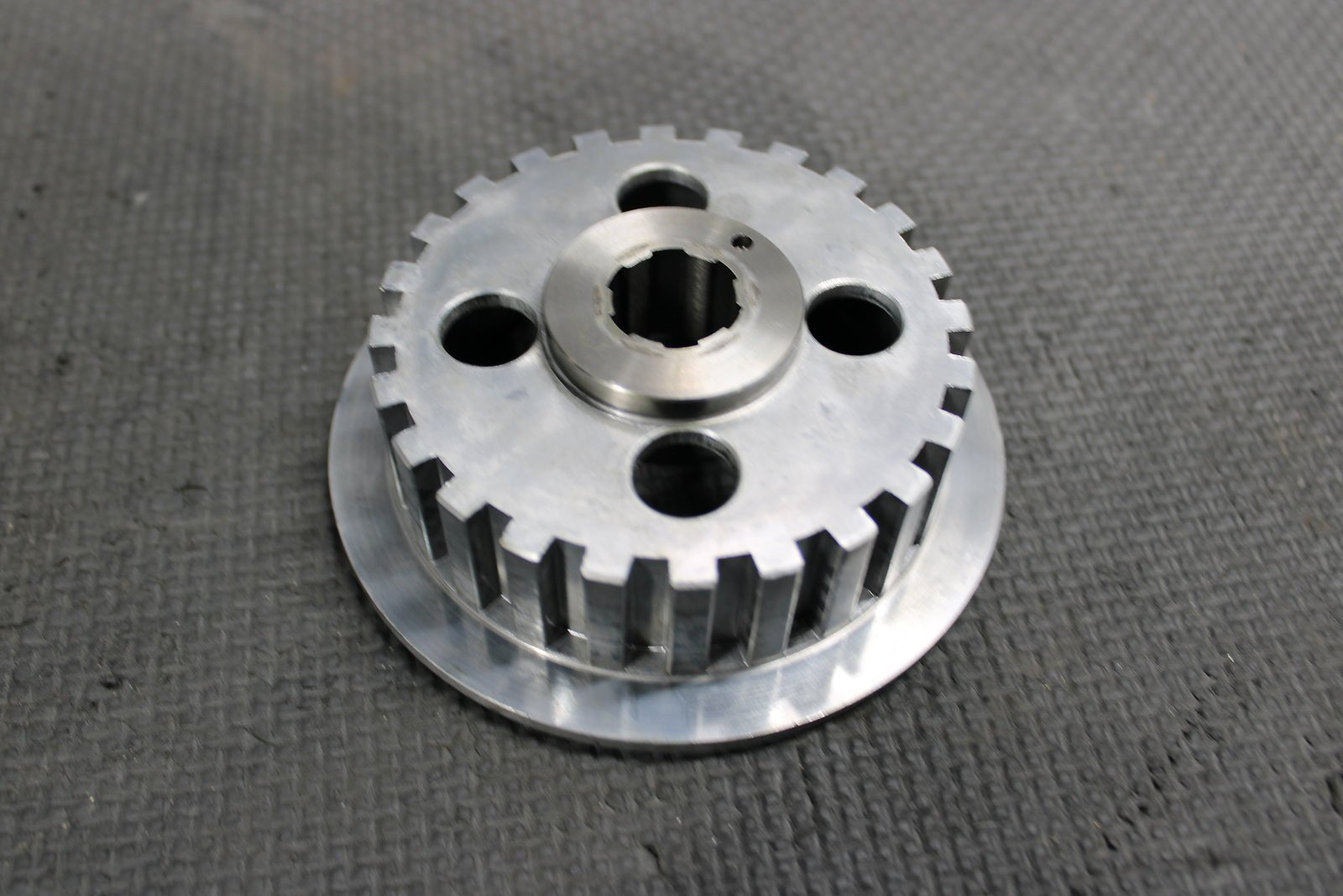 2000 HONDA XR200R OEM COMPLETE CLUTCH W PLATES BASKET HUB 22100 - 437 - 020 22121 - KC - hggarage