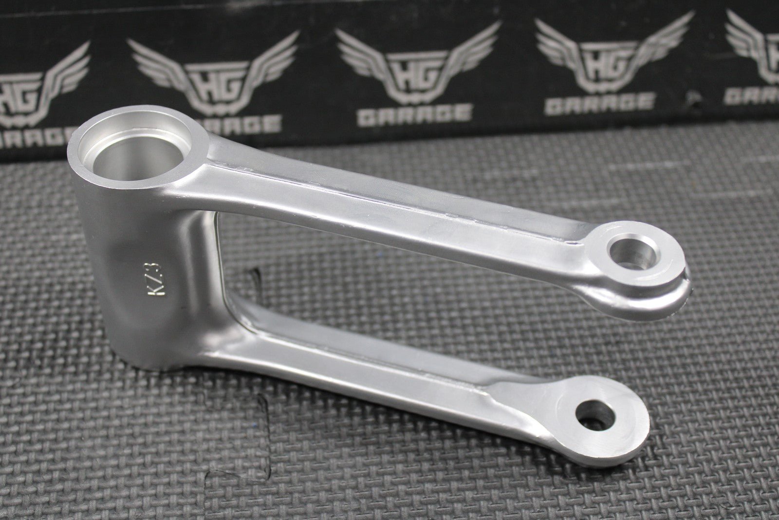 2001 95 - 01 HONDA CR500R OEM REAR SHOCK SWINGARM LINKAGE ROD 52475 - MAC - 680 MINT! - hggarage