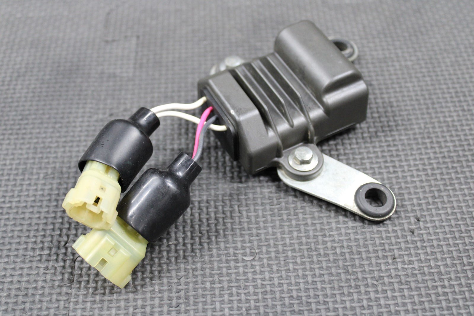 2020 YAMAHA YZ250FX OEM RECTIFIER VOLTAGE REGULATOR WIRING B7B - 81960 - 00 - 00 GOOD! - hggarage