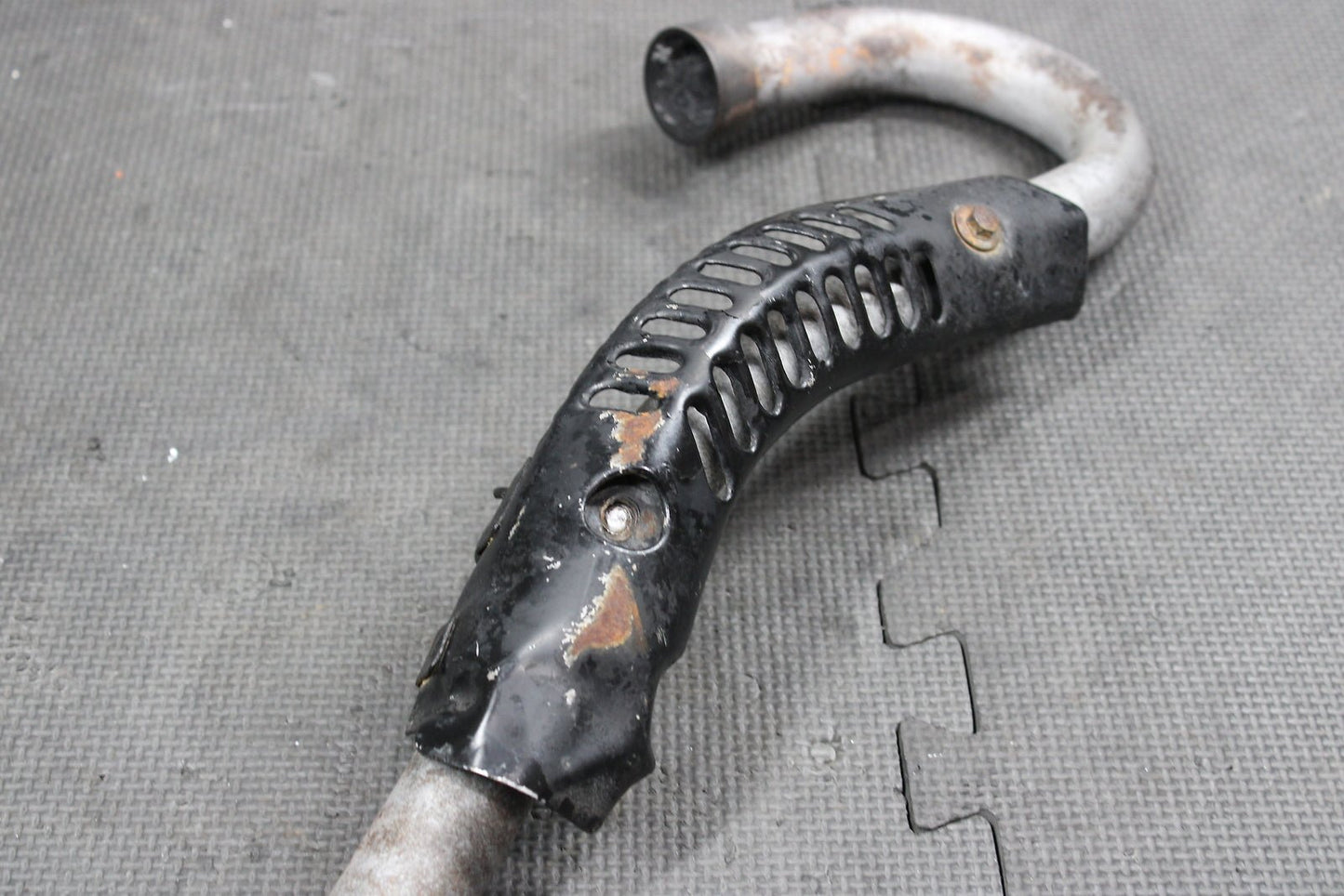 2002 Honda XR200R OEM Exhaust Pipe Chamber Header 18311 - KT0 - 670 - hggarage