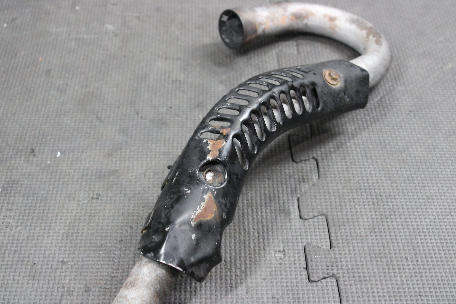 2002 Honda XR200R OEM Exhaust Pipe Chamber Header 18311 - KT0 - 670 - hggarage