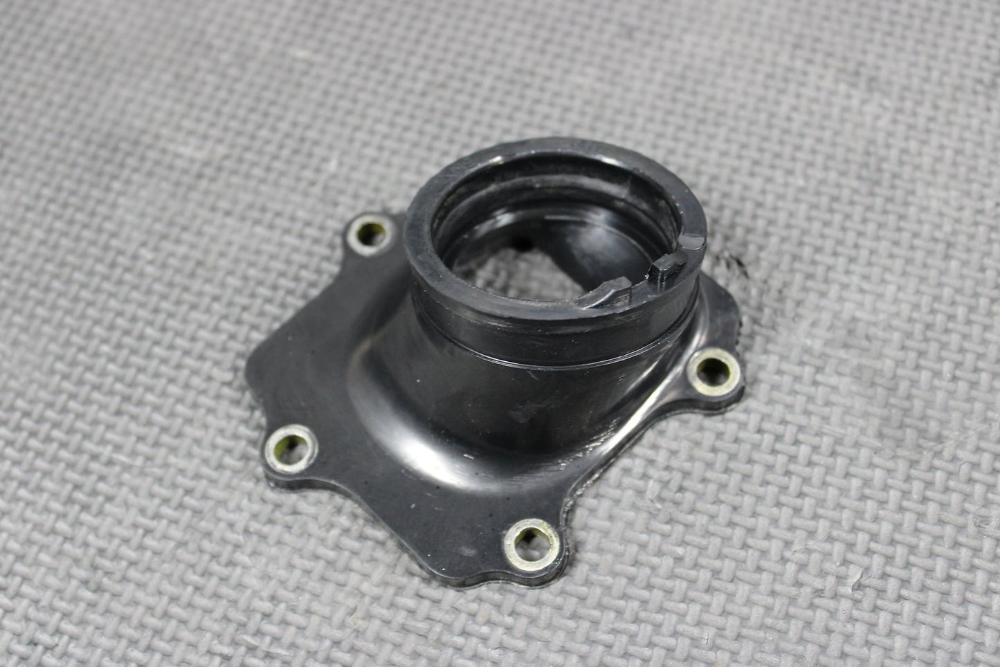 2000 YAMAHA YZ250 OEM INTAKE REED BLOCK ASSEMBLY 4XL - 13610 - 00 - 00 - hggarage