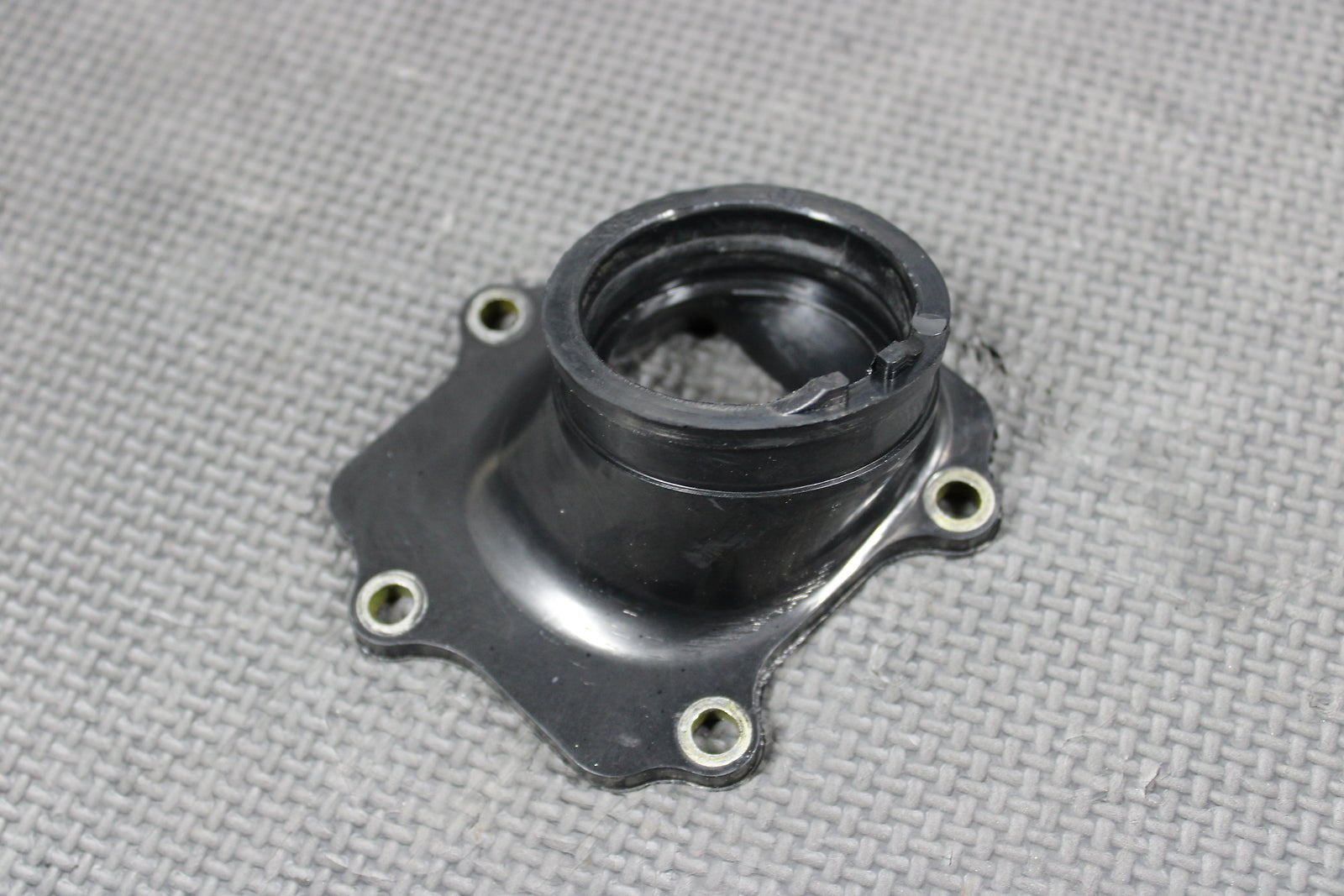 2000 YAMAHA YZ250 OEM INTAKE REED BLOCK ASSEMBLY 4XL - 13610 - 00 - 00 - hggarage