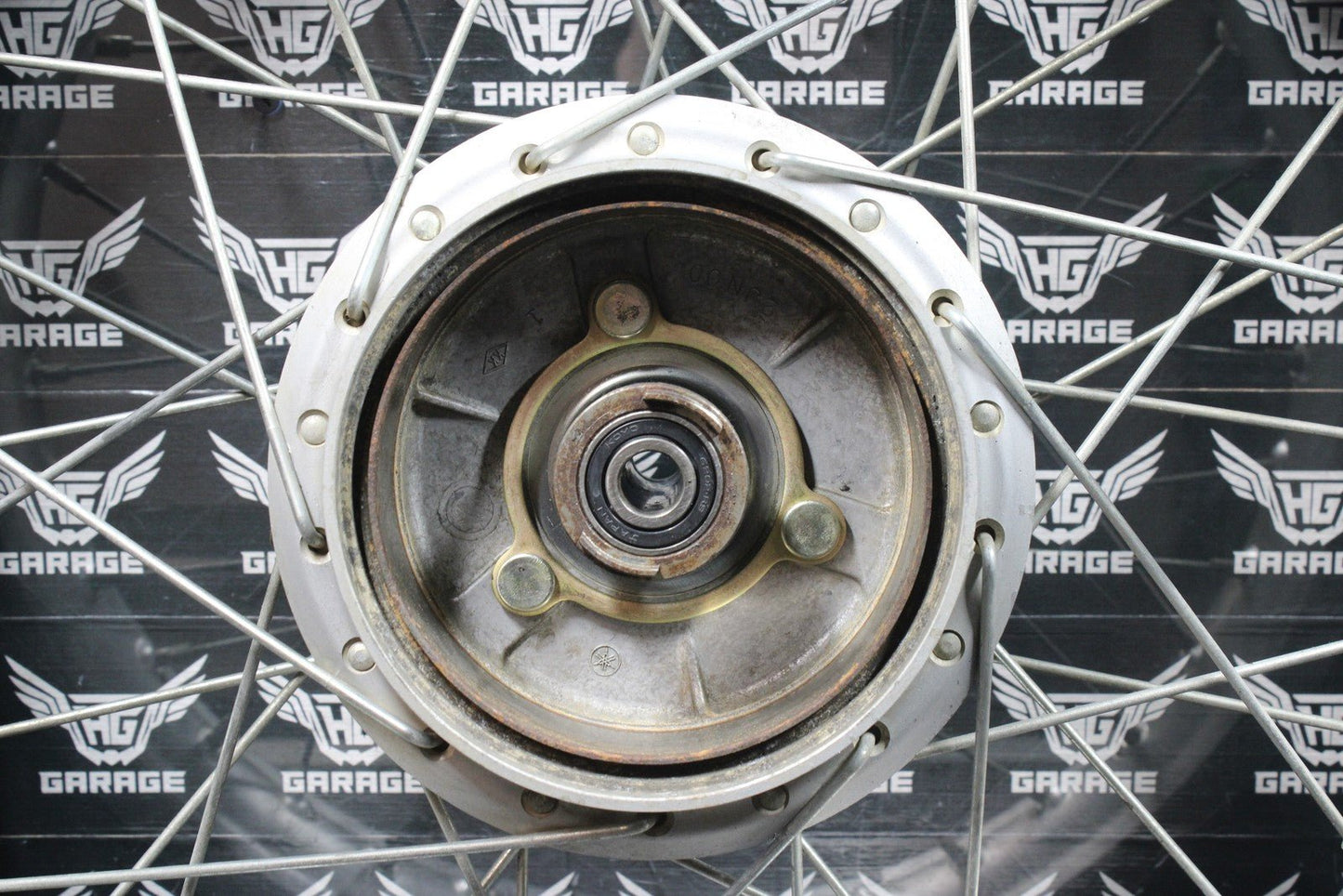 1987 YAMAHA TW200 OEM 18 X 2.50 FRONT WHEEL RIM 2JX - 25111 - 00 - 00 94425 - 18446 - 00 - hggarage