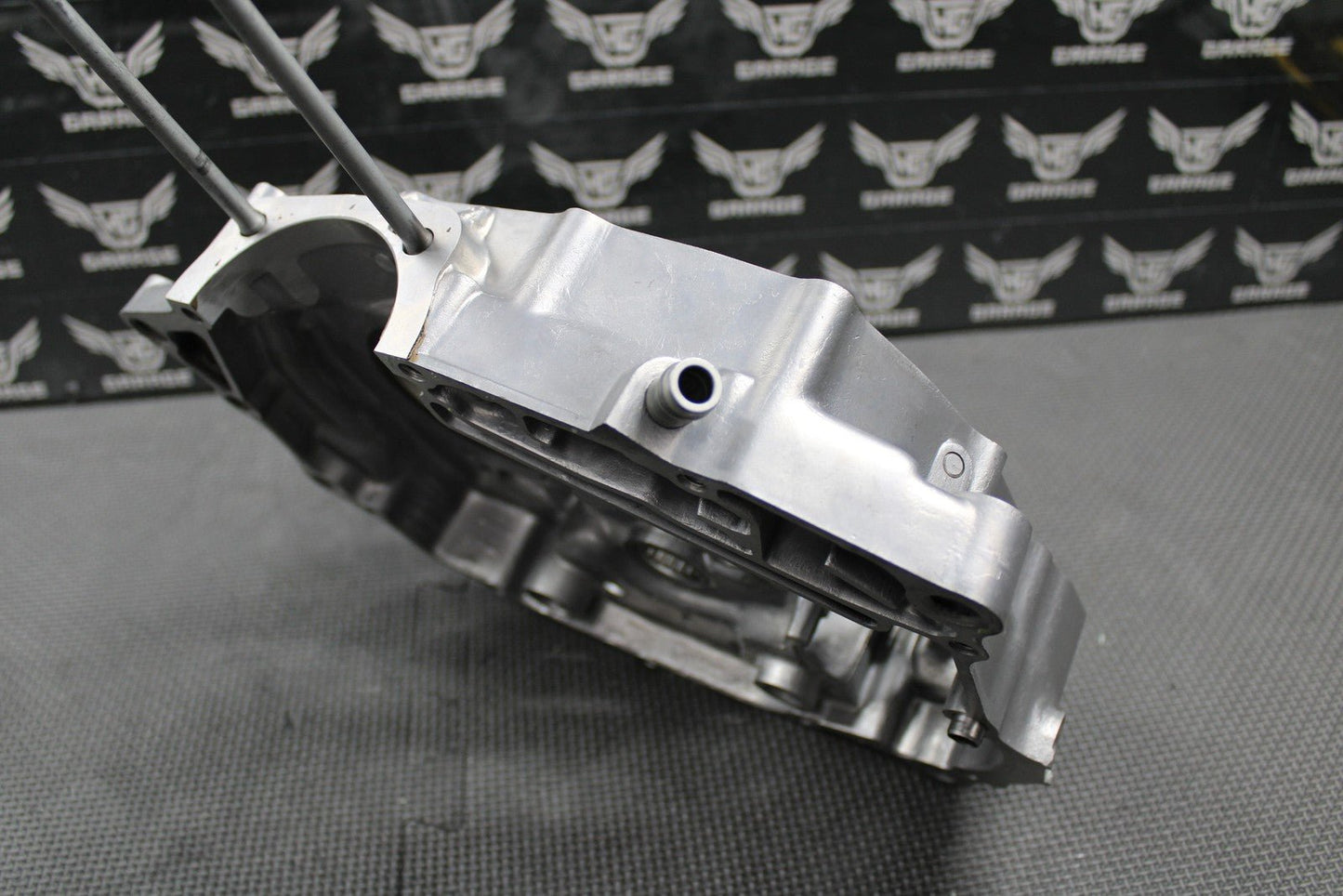 1999 93 - 02 HONDA XR200R OEM RIGHT ENGINE MOTOR CRANKCASE CRANK CASE 11100 - KT0 - 68 - hggarage