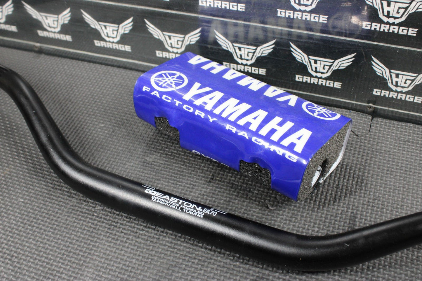 2005 YAMAHA PRO TAPER CR HIGH 1 1/8" HANDLEBARS BARS GRIPS STEERING 1C3 - 26111 - 00 - hggarage