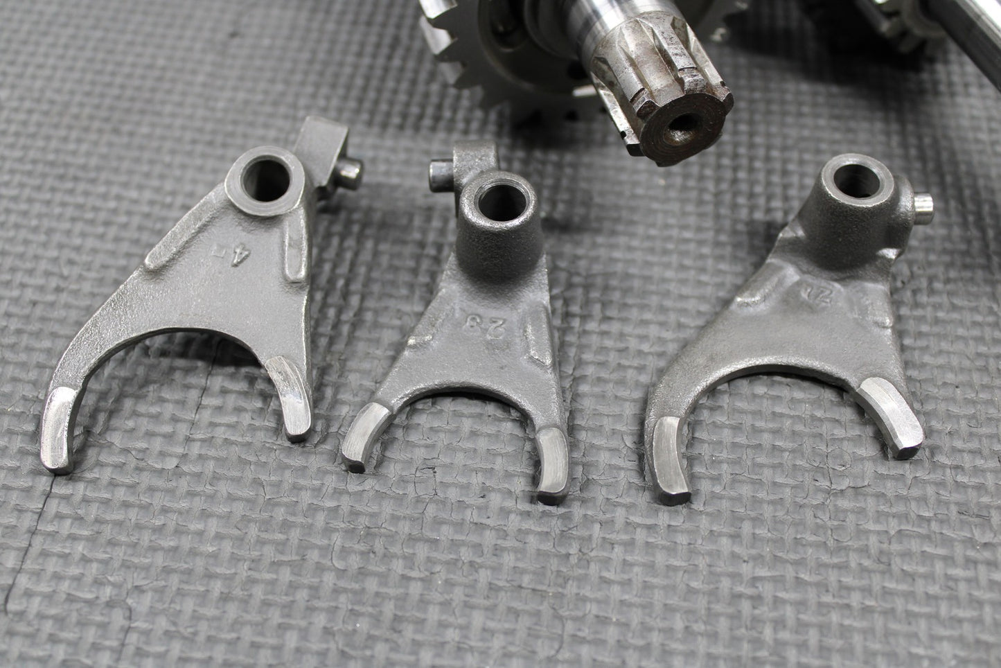 1991 KAWASAKI KX125 OEM TRANSMISSION TRANNY GEARBOX GEARS SHIFT FORKS NICE!! - hggarage