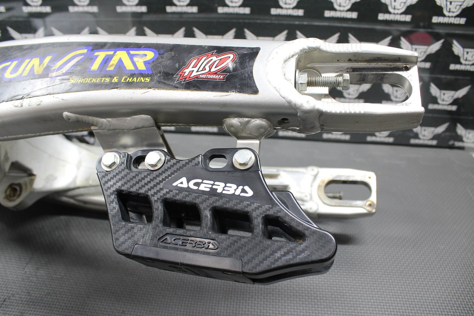 2018 18 - 20 SUZUKI RMZ450 OEM SWINGARM SWING ARM REAR SUSPENSION 61000 - 37K01 NICE - hggarage